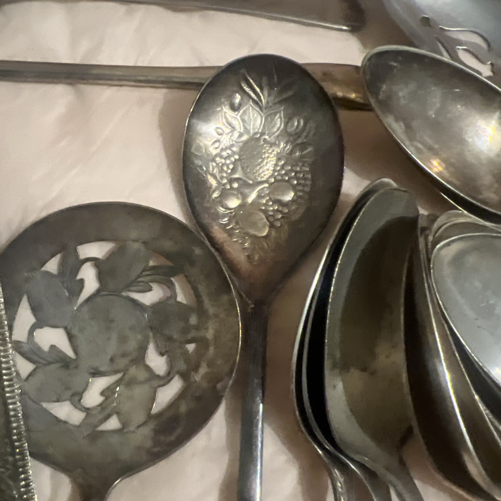 Vtg Mixed Lot 31 Pieces SilverPlate & S.S. Serving Utensils Spoons Forks READ