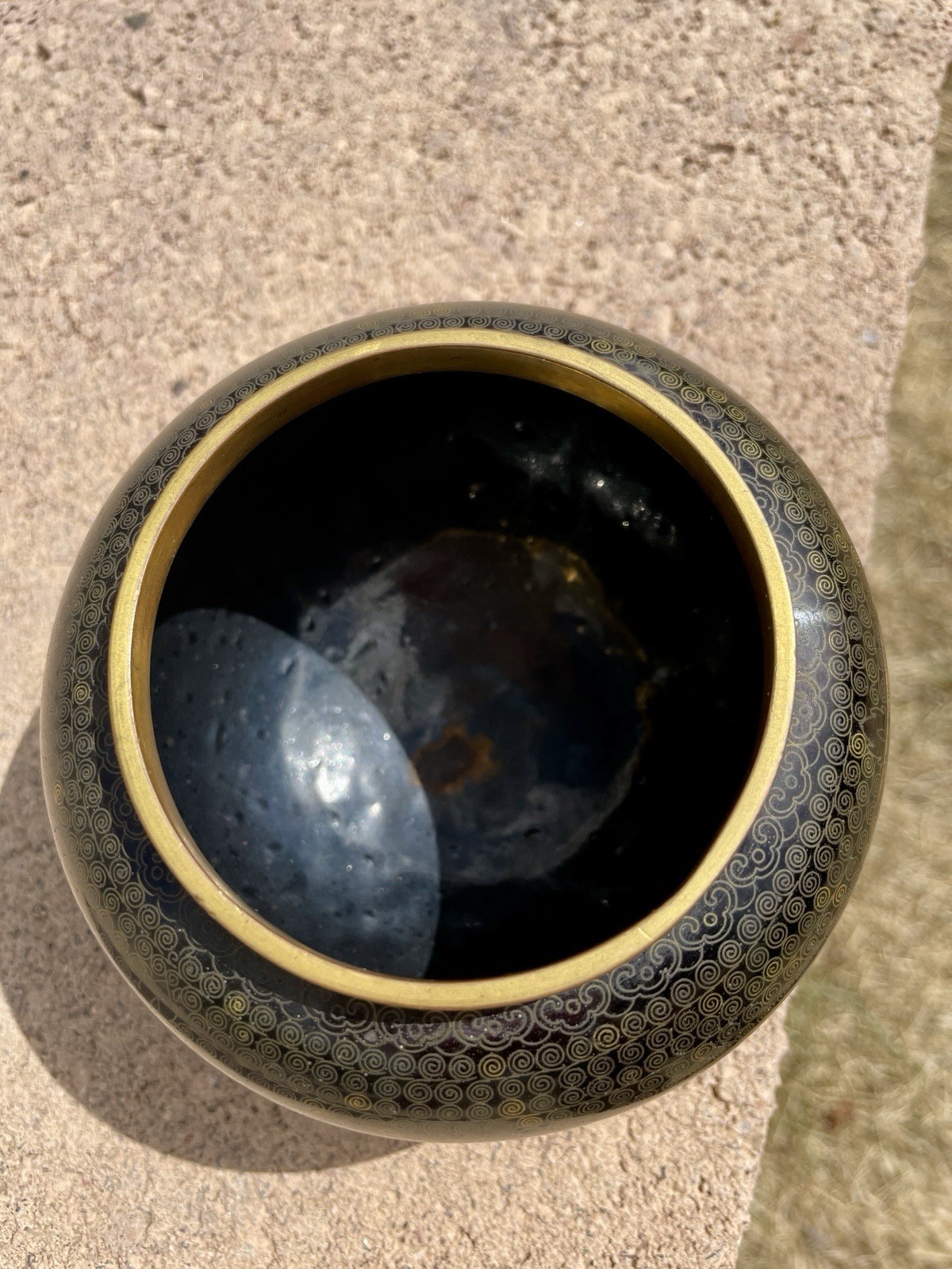 ANTIQUE CLOISSONE VASE WASHER JAR ENAMEL ON BRASS BLACK WITH GOLD DESIGN