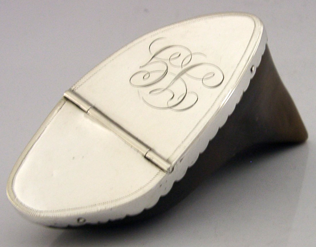 GEORGIAN STERLING SILVER STAG DEER HOOF SNUFF BOX c1800 ANTIQUE
