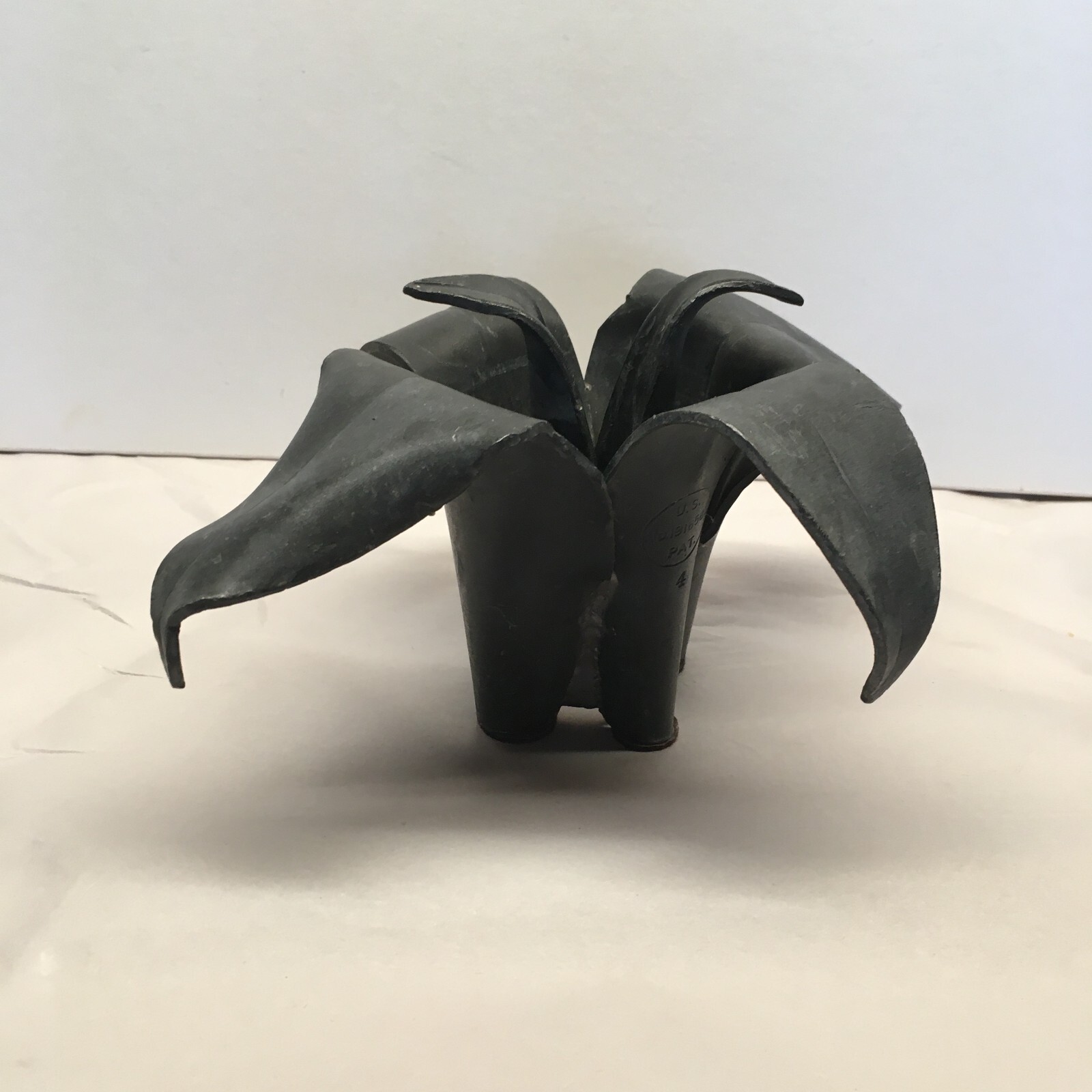 Rare Vintage Ernestine Pole the Homestead Heavy Metal Flower Frog Holder Pat. #