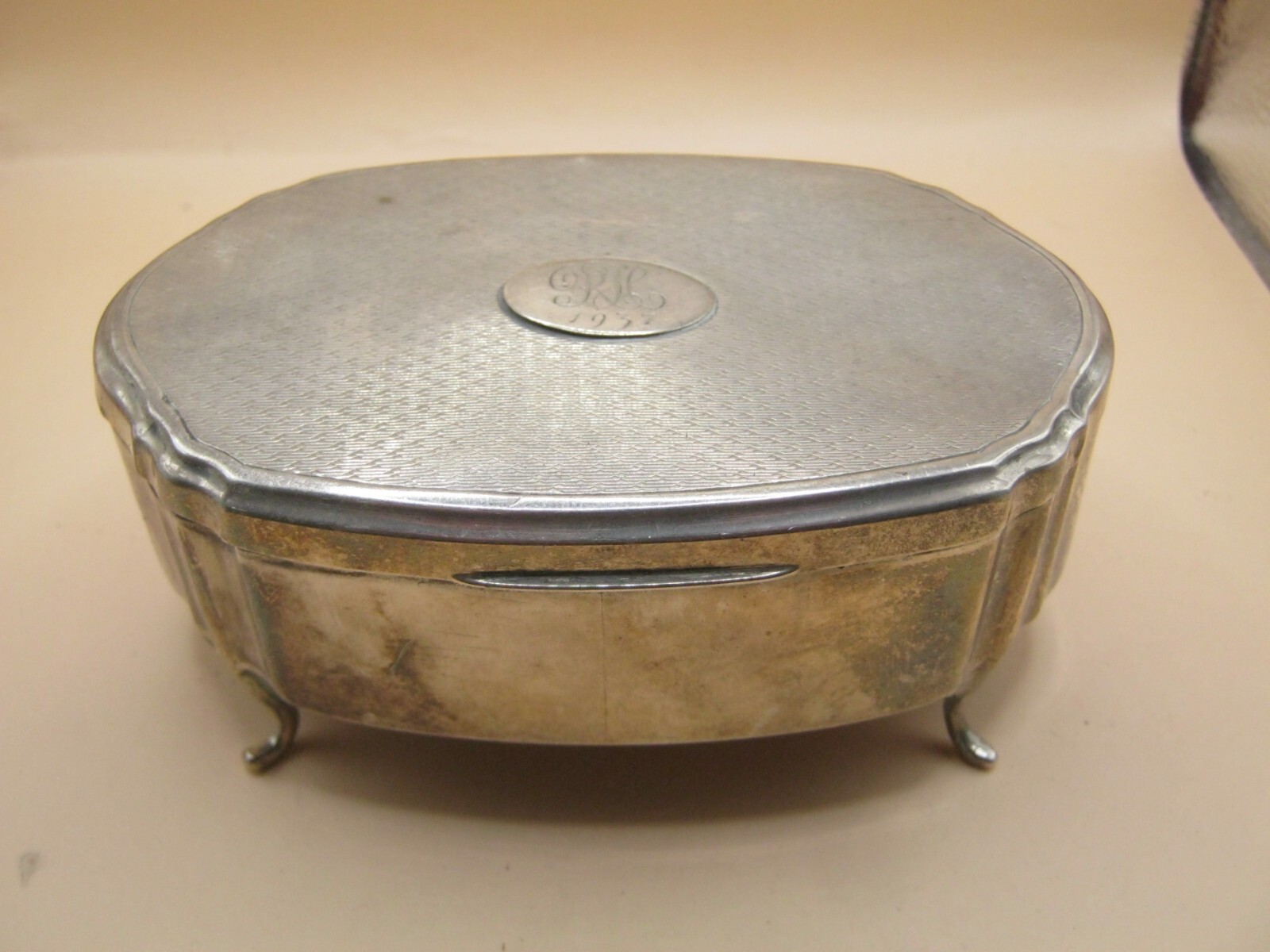 Birmingham 1930 Sterling Silver Jewellery / Trinket Box Upon 4 Legs – HEAVY