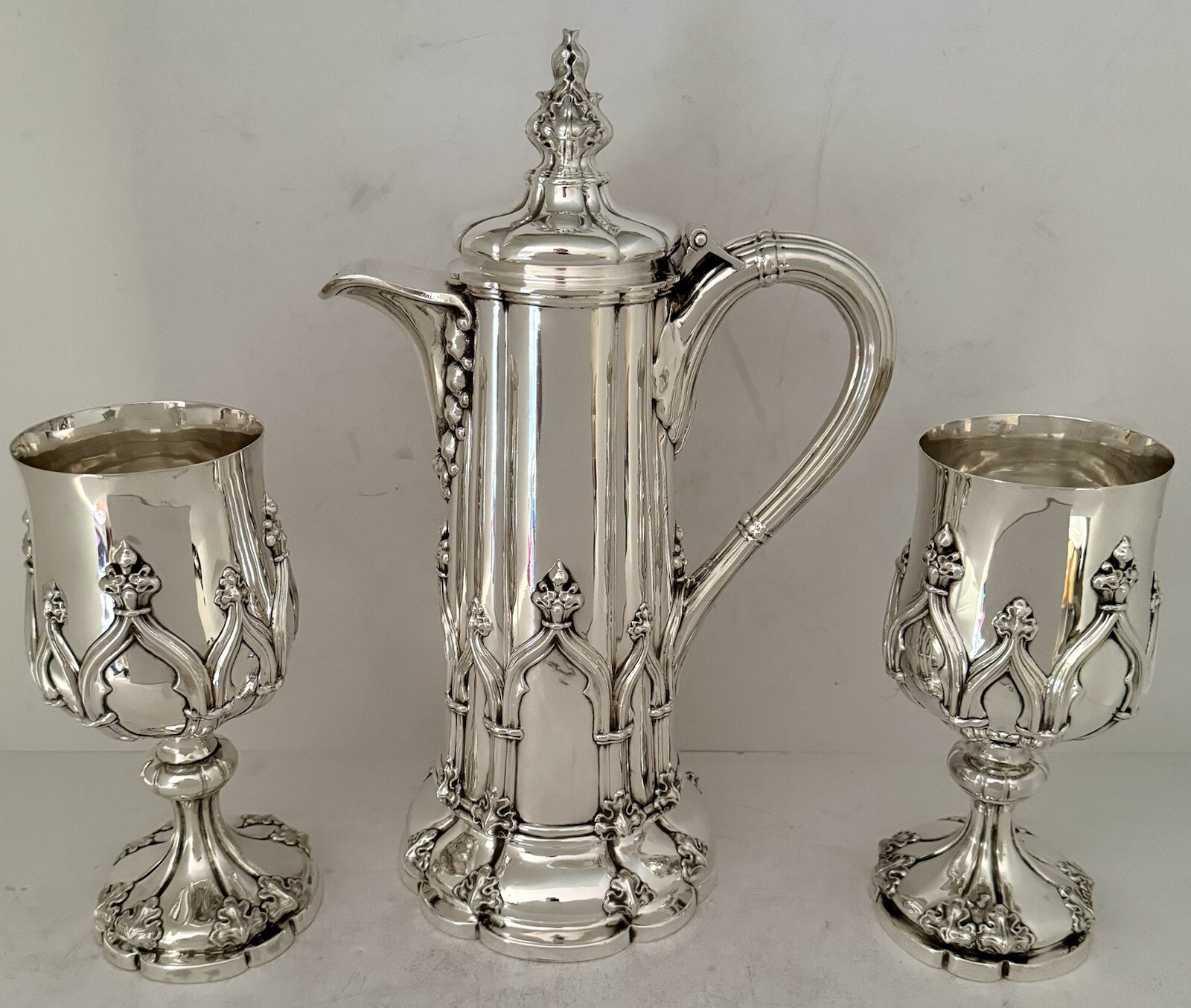 MASSIVE ENGLISH VICTORIAN STERLING FIGURAL GOTHIC TANKARD PITCHER 2 GOBLETS 1893