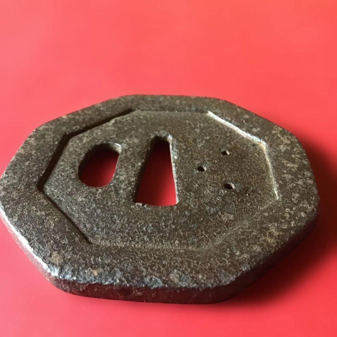 MUROMACHI Three-Hole Design Octagonal Tsuba Iron Boxed