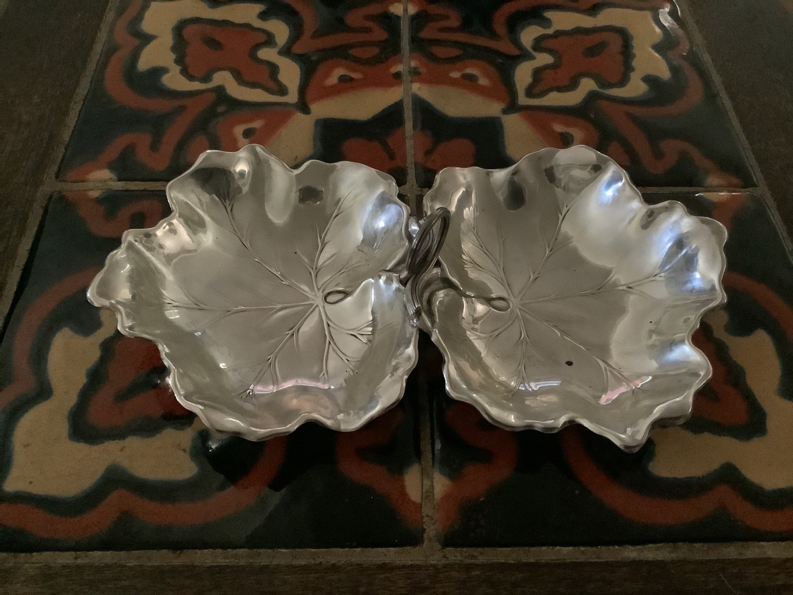 VTG sterling silver leaf shaped candy/nut dish by Reed & Barton X102A ds17