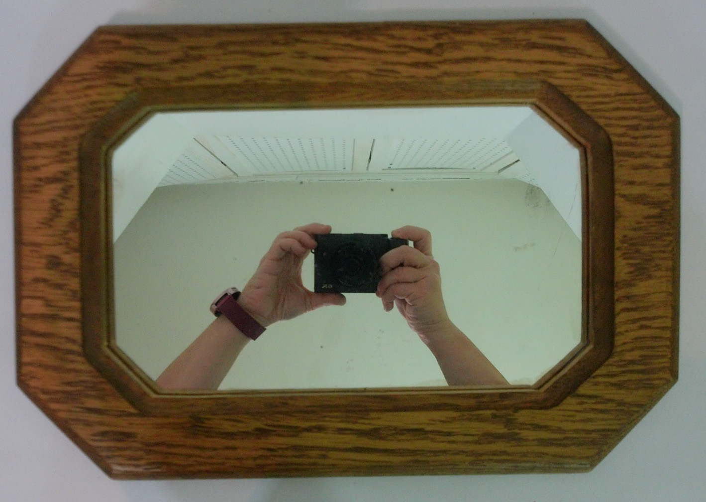 Vtg Solid Wood Frame Mirror Octagon Accent Wall Mirror Light Colored 15″X10″