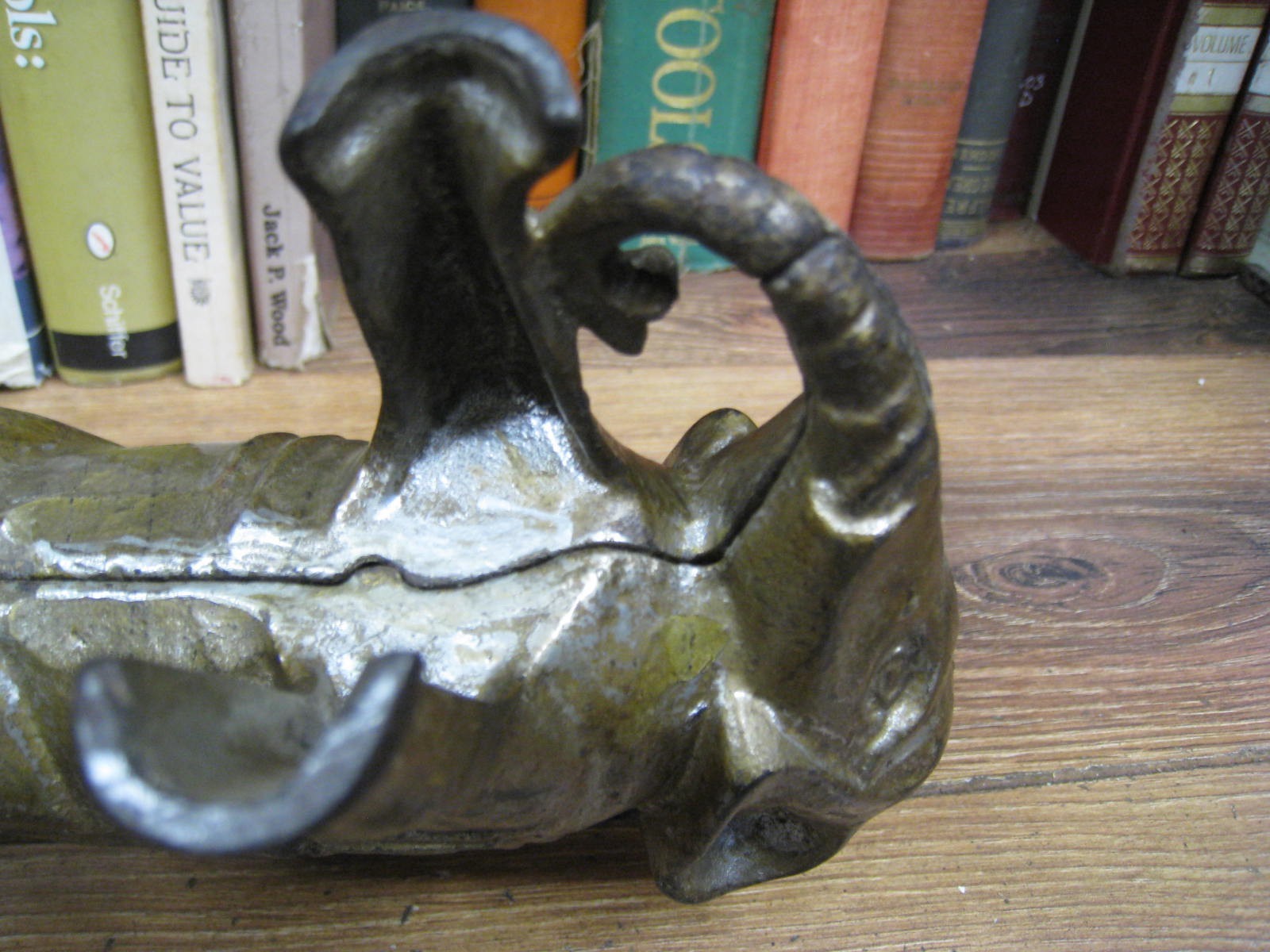 Orig AC Williams Cast Iron Elephant w Howdah Still Bank 1910-30, 6 1/4 X 4 3/4 T