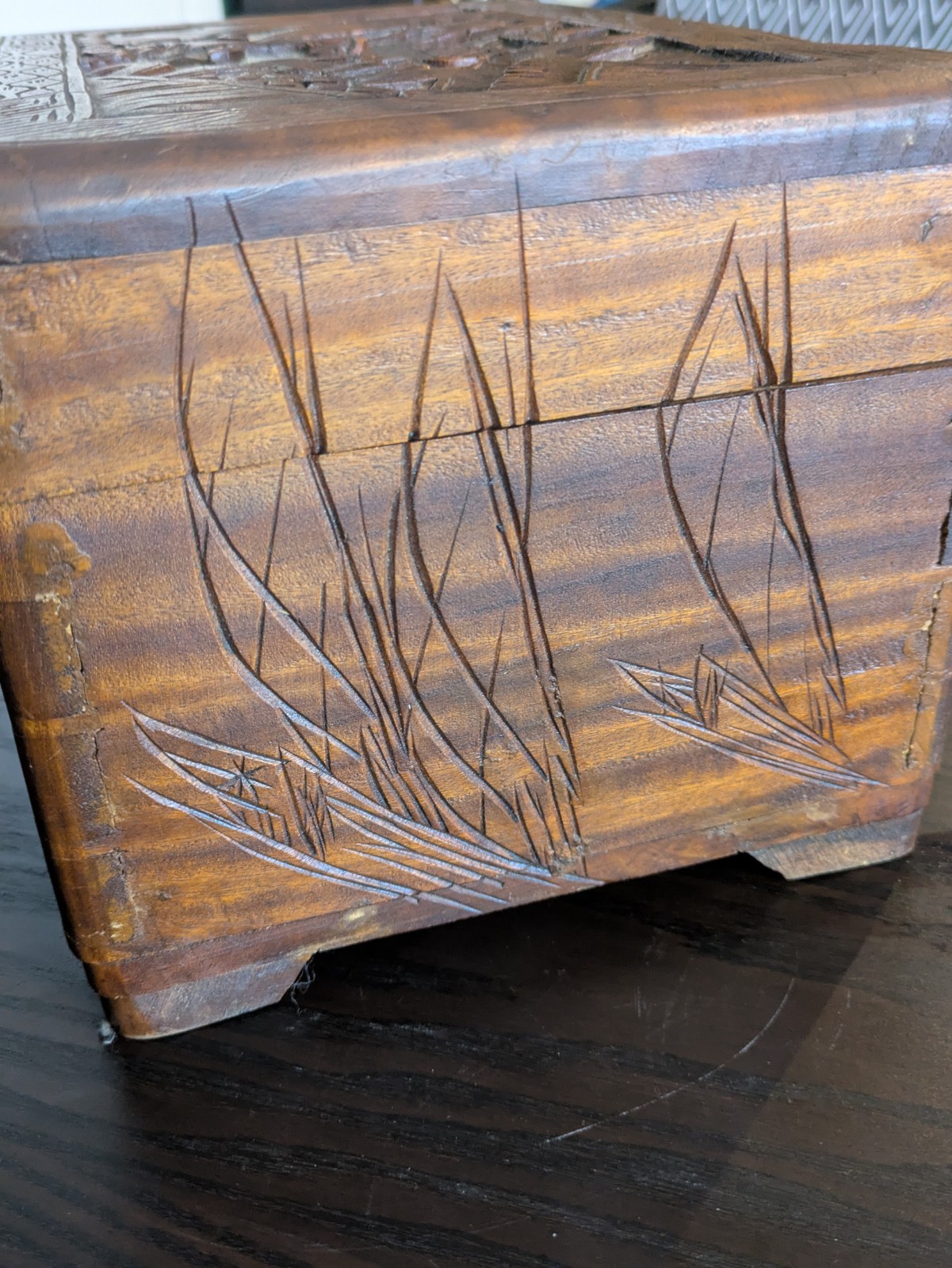 Rare Vintage 1940s Chinese Camphor Wood Chest Hand Carved Relief HEAVILY SCENTED