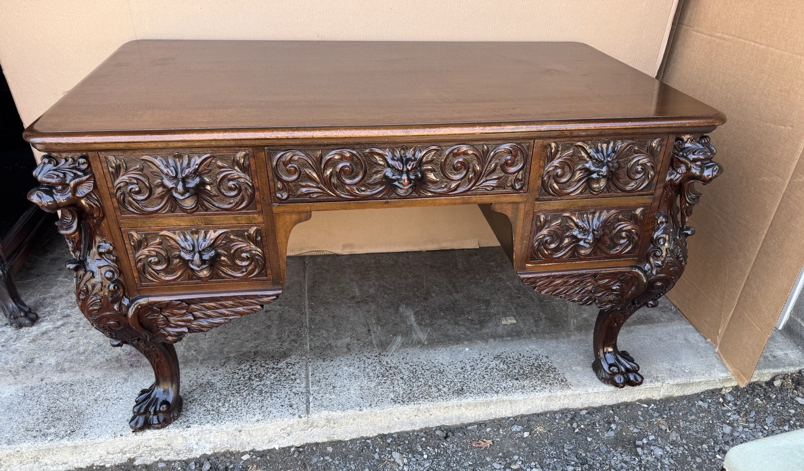 R. J. HORNER CARVED MAHOGANY WINGED GRIFFIN PARTNERS DESK