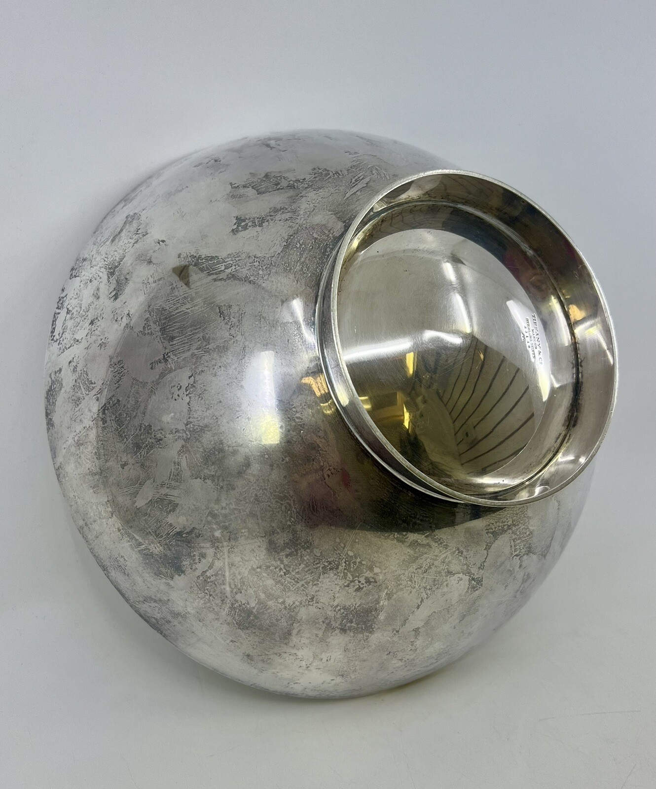 – Large – Tiffany & Co. Makers 925 Sterling Silver 11-in Bowl 1300 Grams