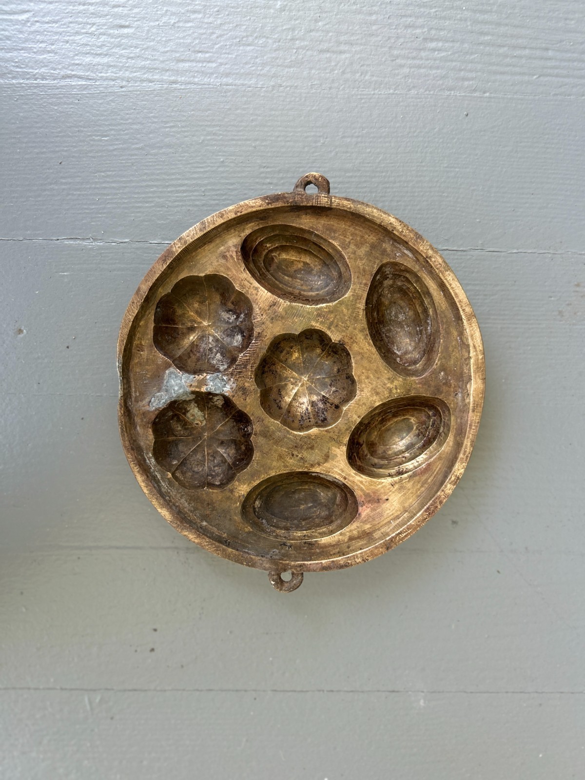 Antique Solid Brass Escargot Mold Pan 7.25″ Round Vintage French Country Kitchen