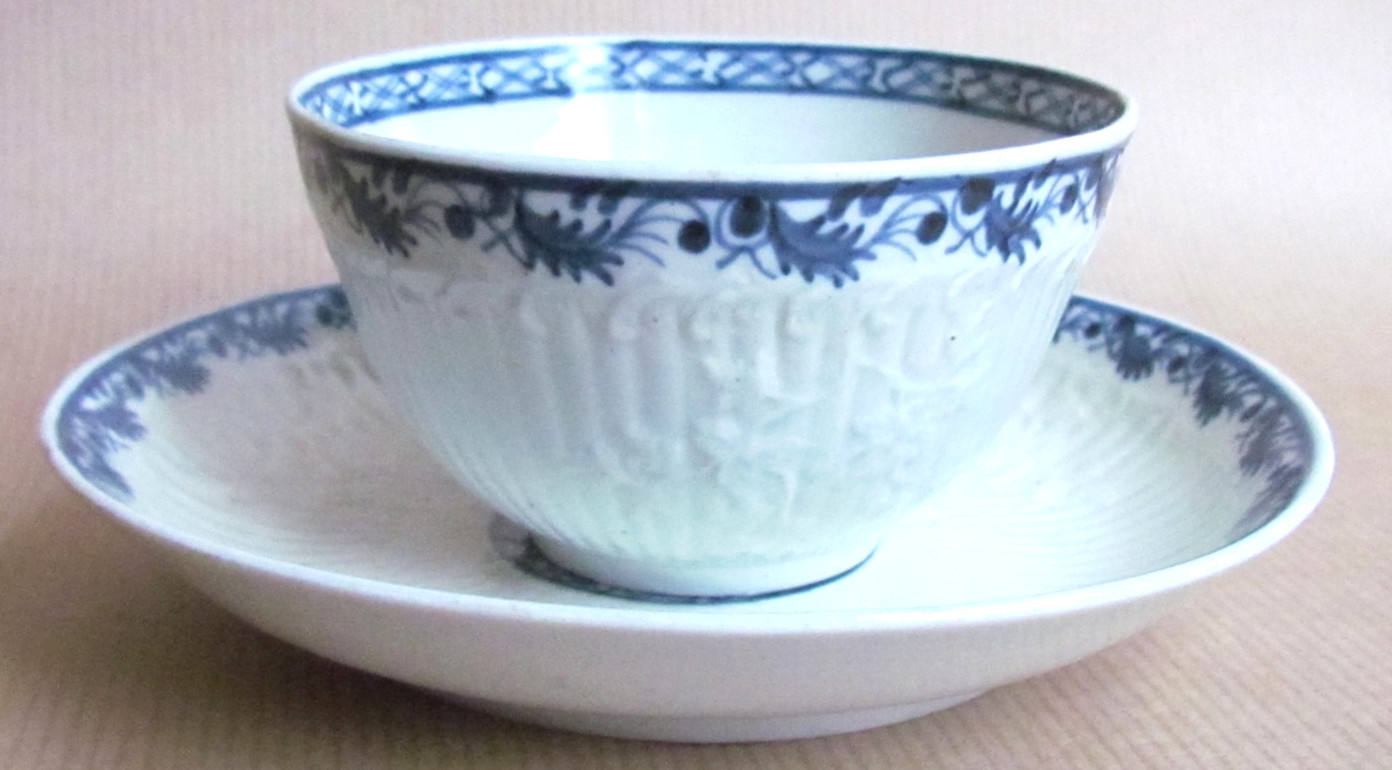 LIVERPOOL JOHN PENNINGTON MOULDED FLUTED TEA BOWL & SAUCER C1780 (12293)