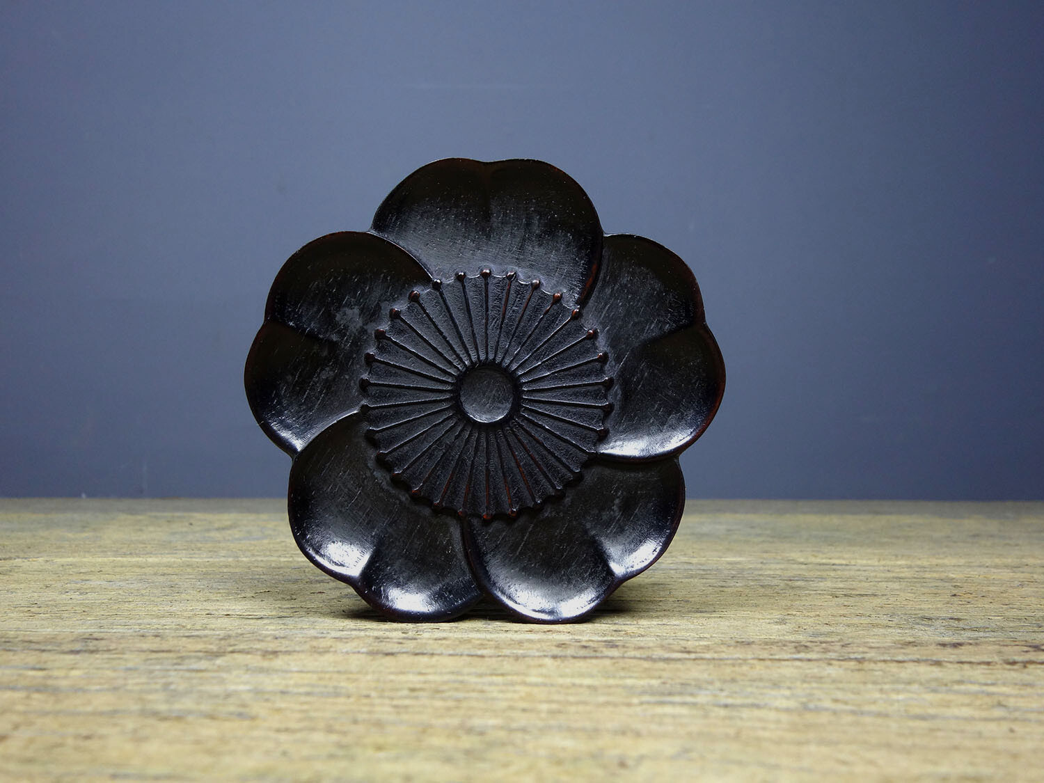 Old collection purple sandalwood finely carved tea cup mat