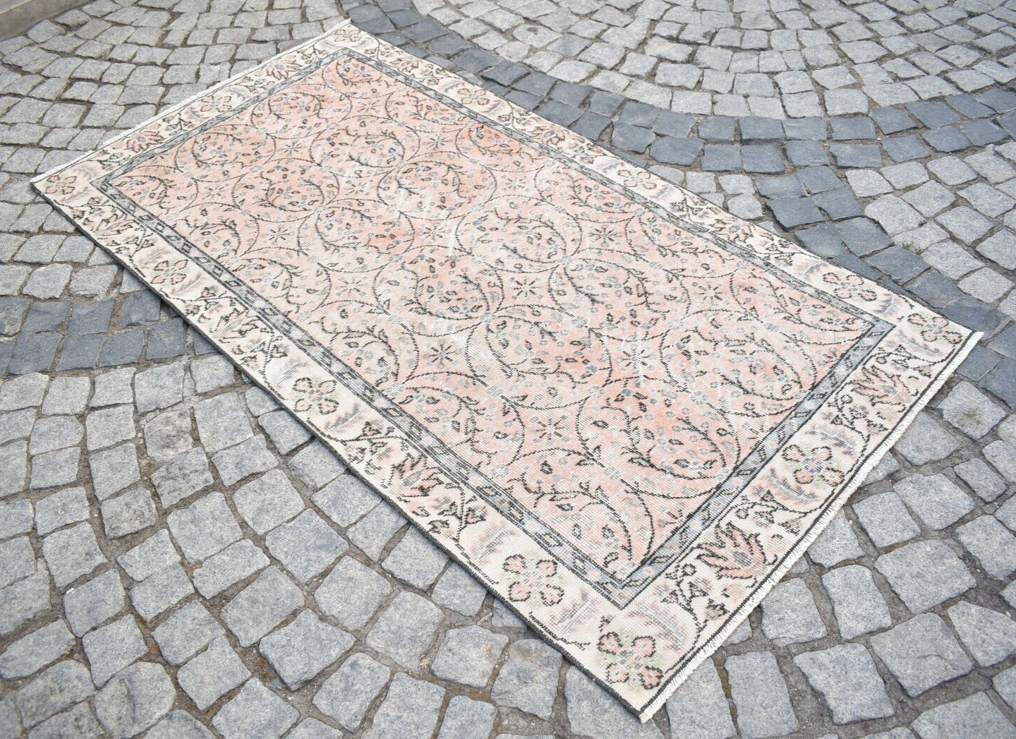 Turkish Rug 3’5” x 6’6” ft Vintage Turkish Rug Sweet Bohemian Oushak Area Rug