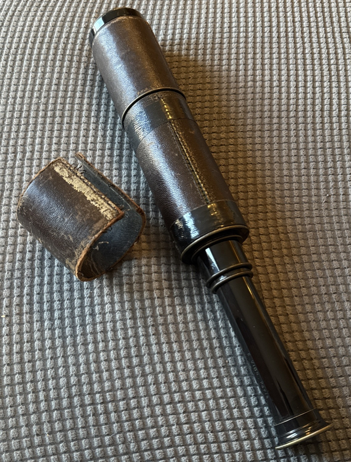 Antique Spy Glass Monocular-Extendsto 36 Inches-As Is Leather