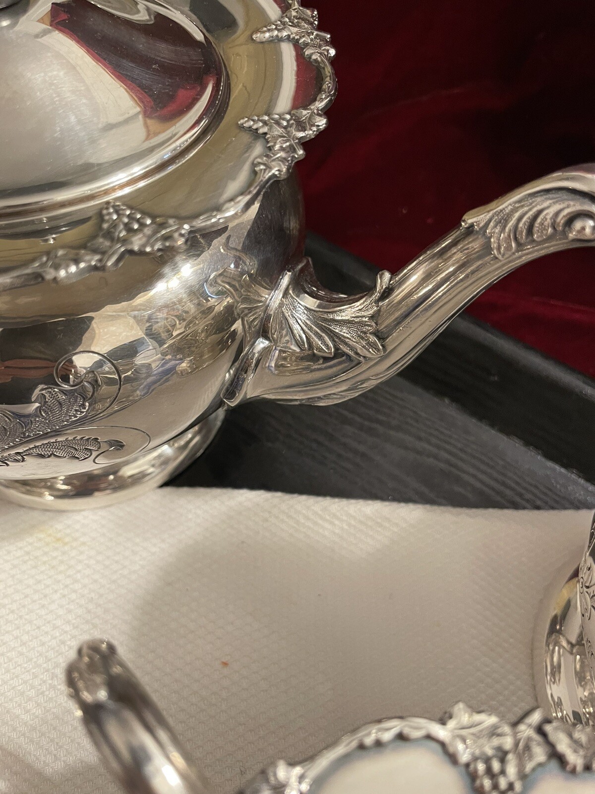 RARE VINTAGE SILVER ROCOCO STYLED COFFEE TEA POT SERVICE SET – GRAPE VINE MOTIF