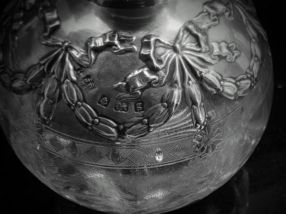 Remarkable Sterling Perfume Bottle Ribbons Bows & Swags J & W Deakin, Sheffield