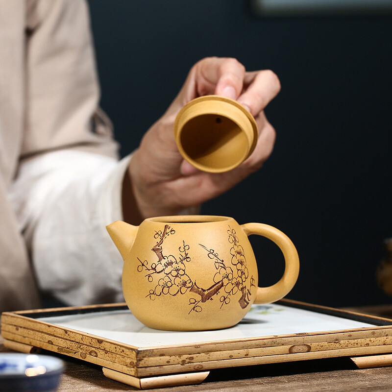 4.8″ Yixing Zisha Pottery Gold Section Clay 200ML Plum Blossom Dragon Egg Teapot