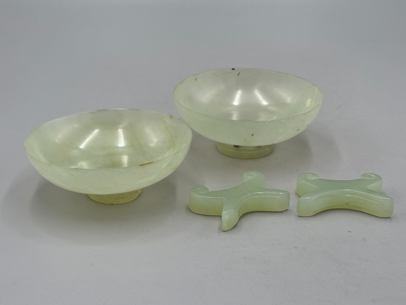 Vintage 20th c. Chinese 4pc Set Xiuyan Jade Tea Cups / Bowls , Serpentine Jade
