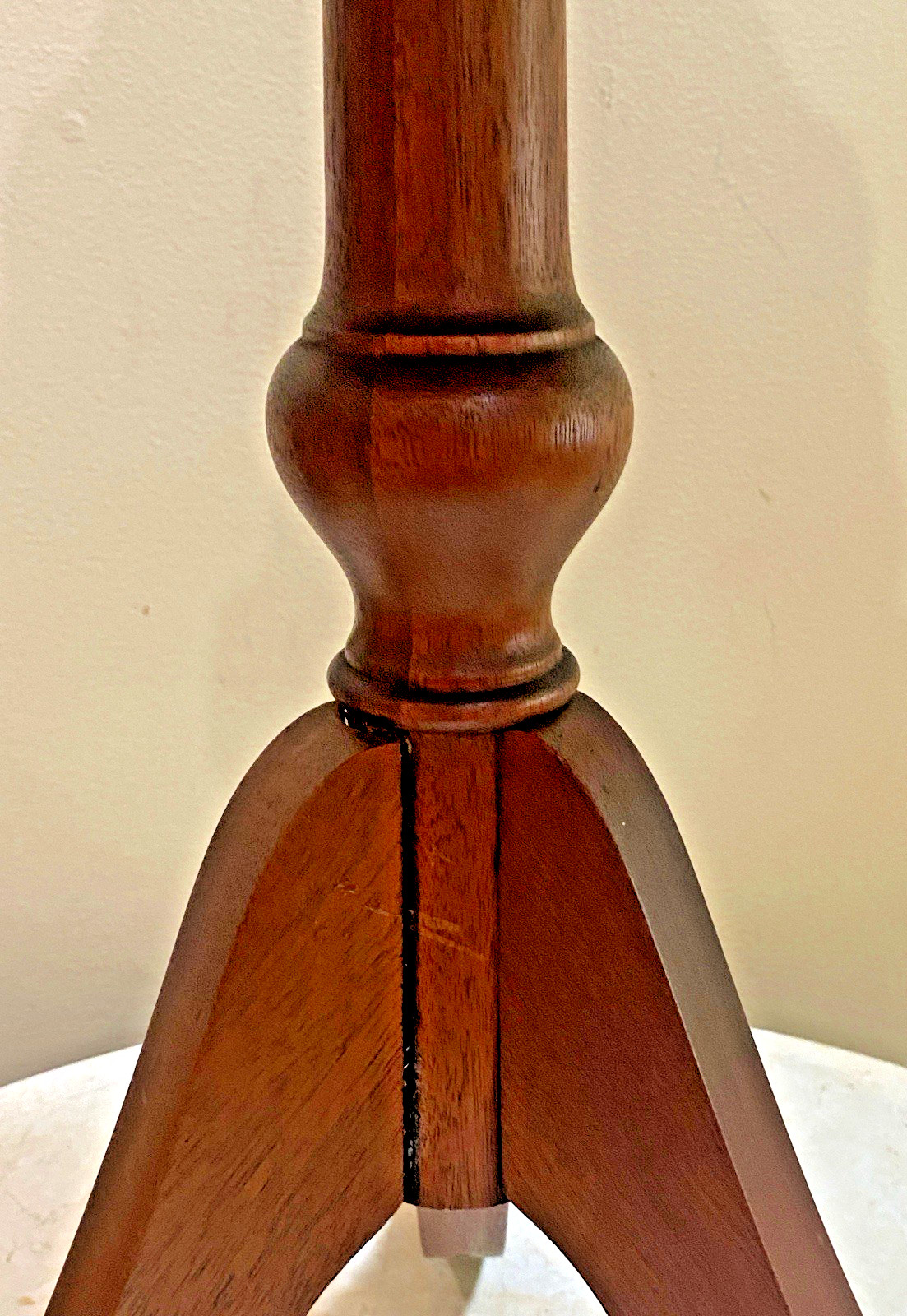 Vtg Ferguson Antique Table 2 Tier Pie Crust Mahogany Wood Claw Foot 30″ Tall