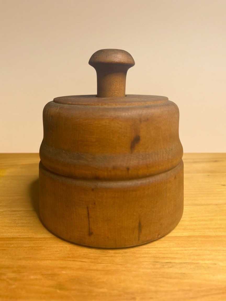 Vintage Primitive Wooden Butter Mold – Star Pattern 5″ tall