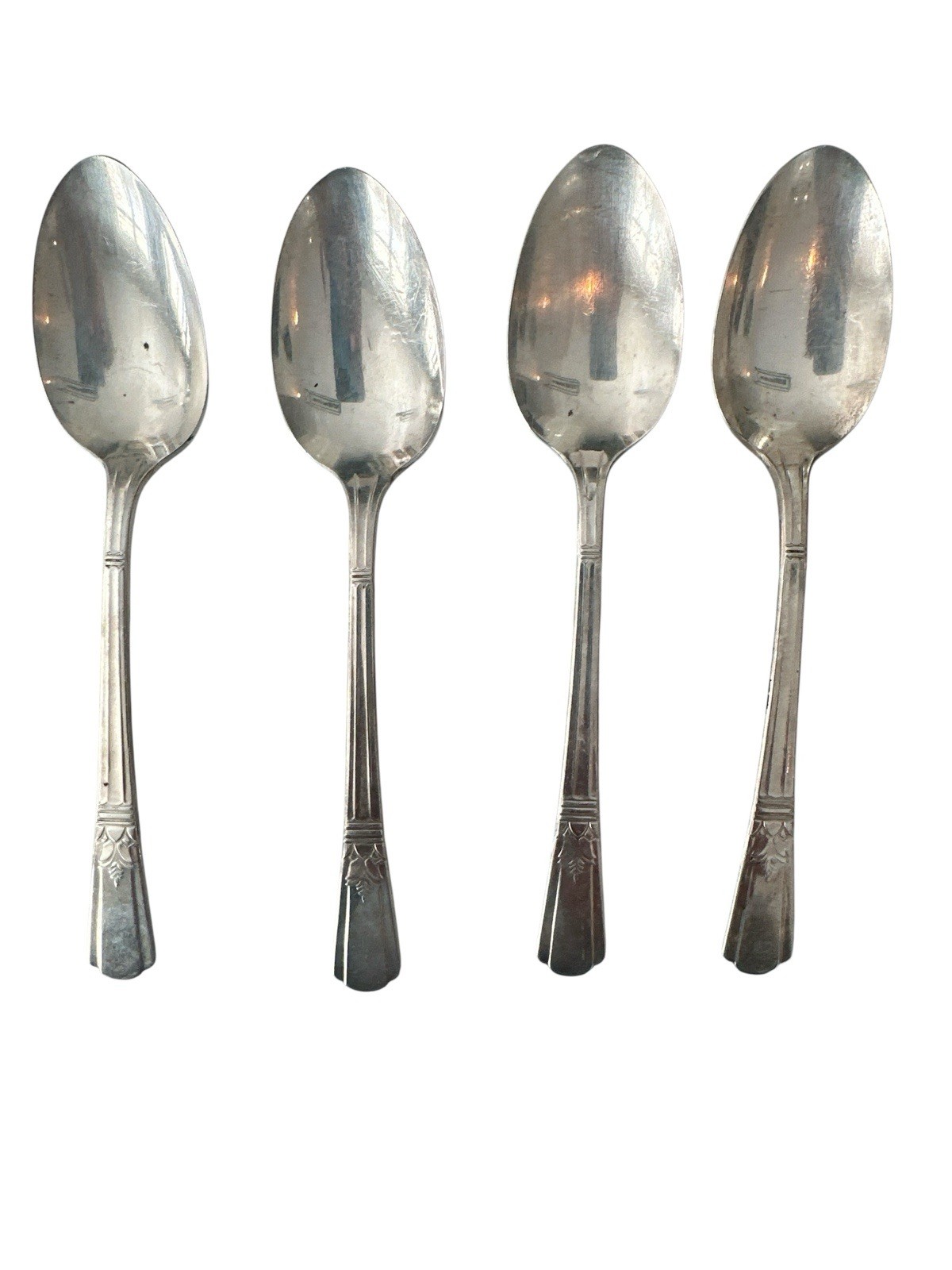 Set 4 1930’s Vintage Silverplate Court Pattern Spoons Silverware Replace.