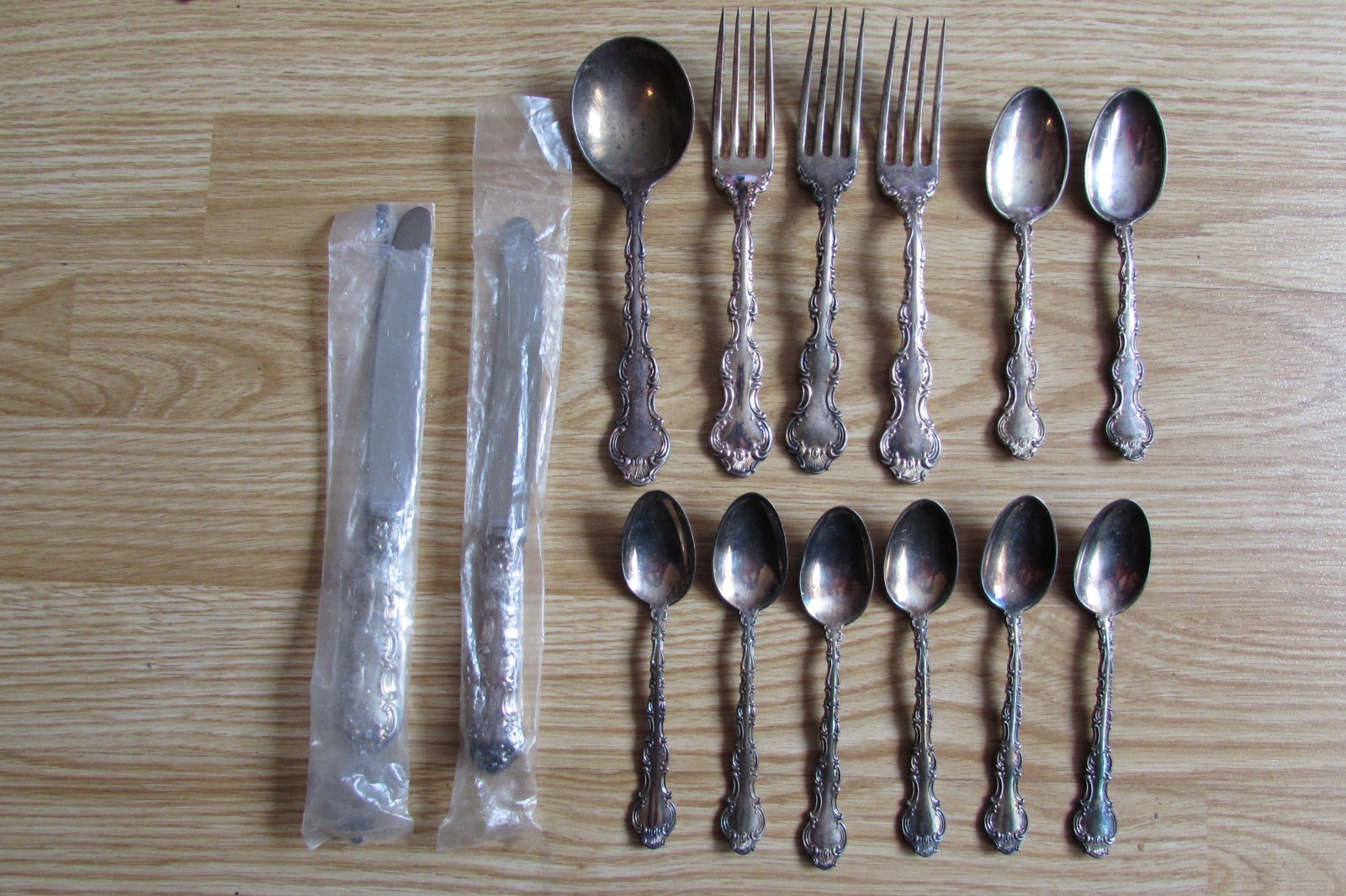Birks Regency Plate Louis De France Cutlery Forks Spoons Knives 14 pcs Excellent