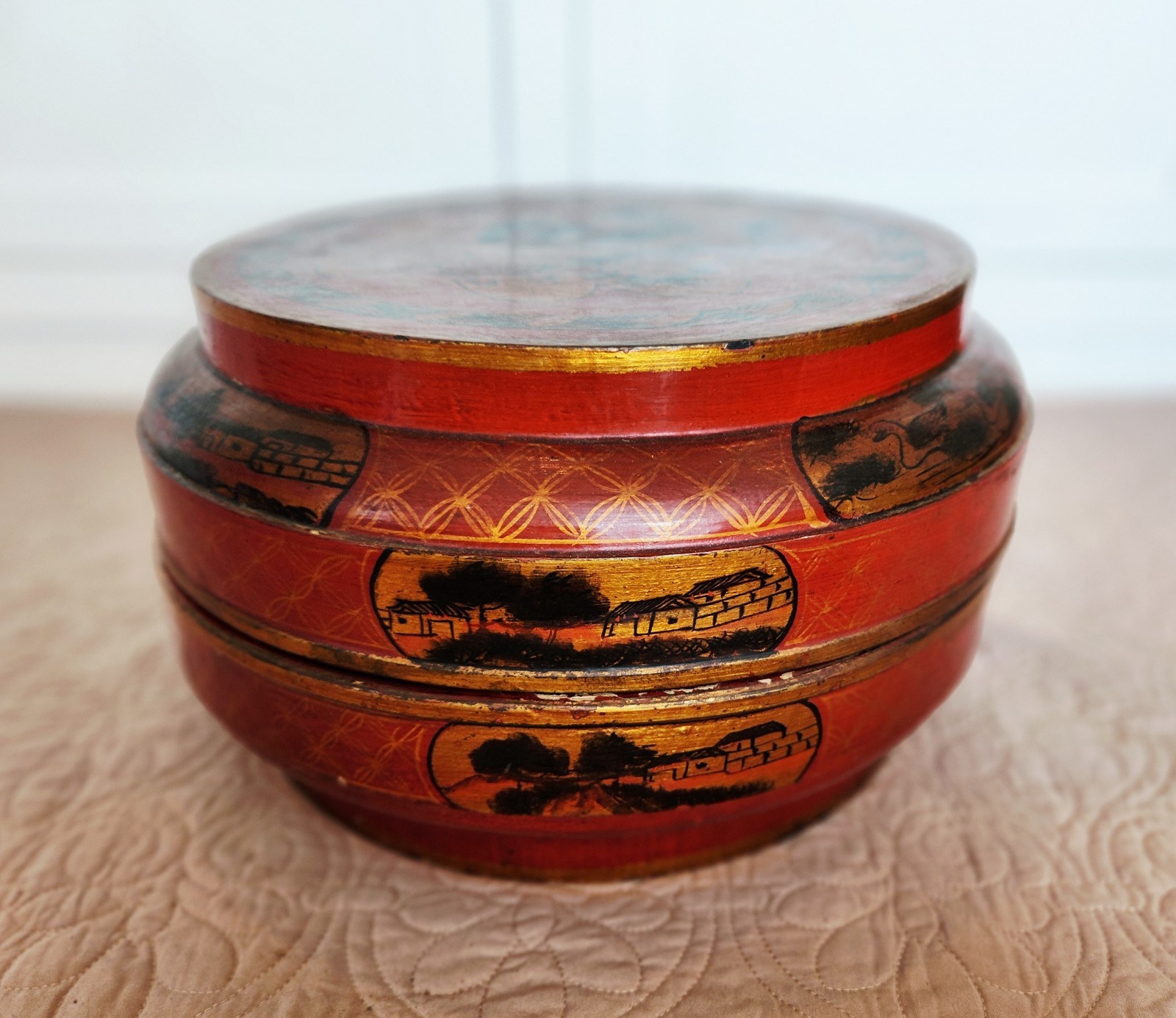 Antique 19th Century Chinese Lacquered Wedding Box Red Round 14.5″ x 9″