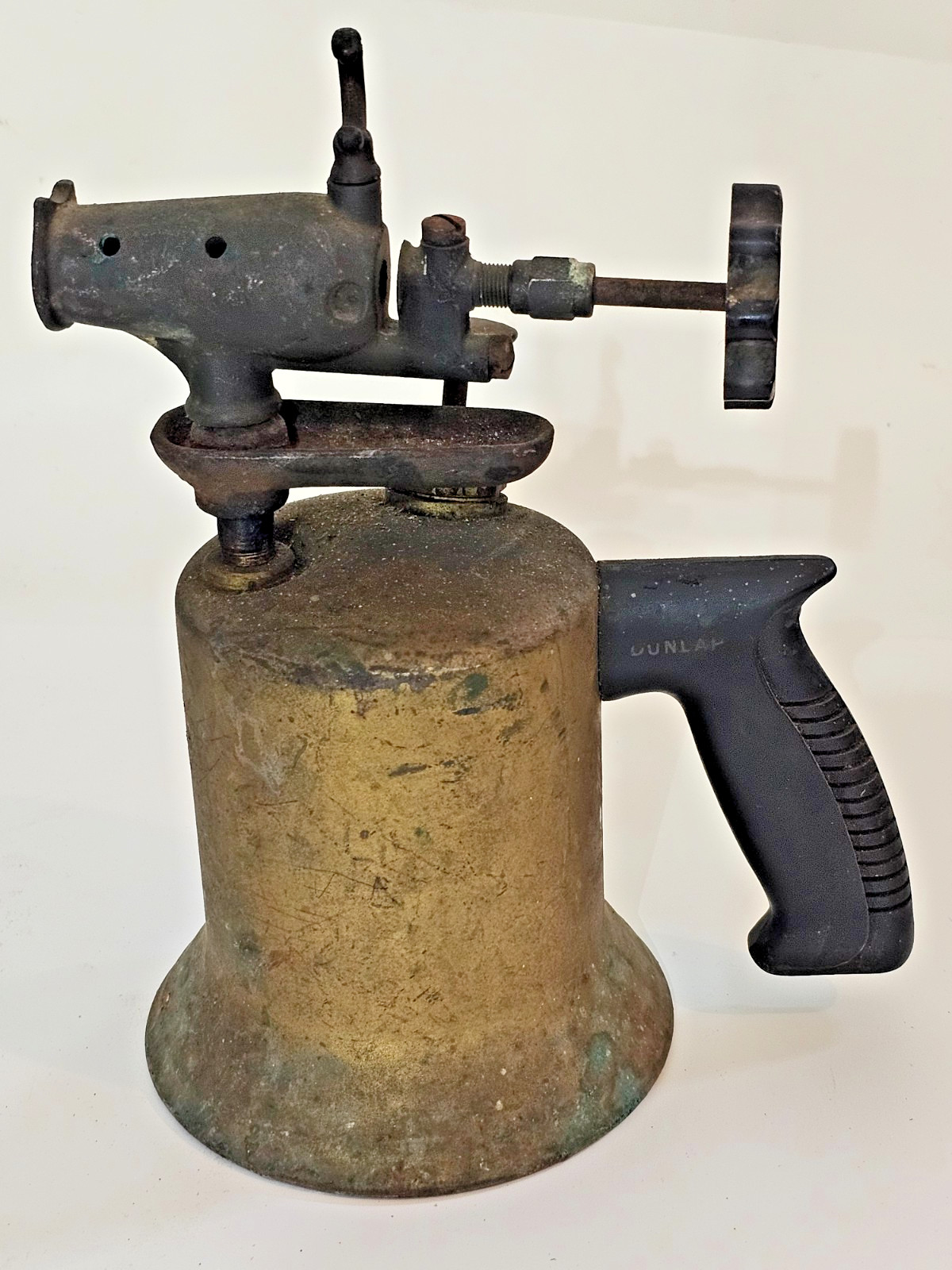 VINTAGE INDUSTRIAL DUNLAP MODEL 5544 GASOLINE BRASS & STEEL BLOW TORCH