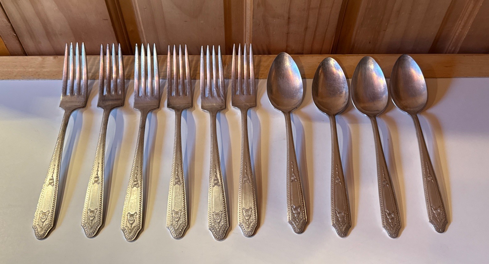 Britannia Silver Martinique Pattern 10 Piece Silverware Set 6 Forks 4 Spoons
