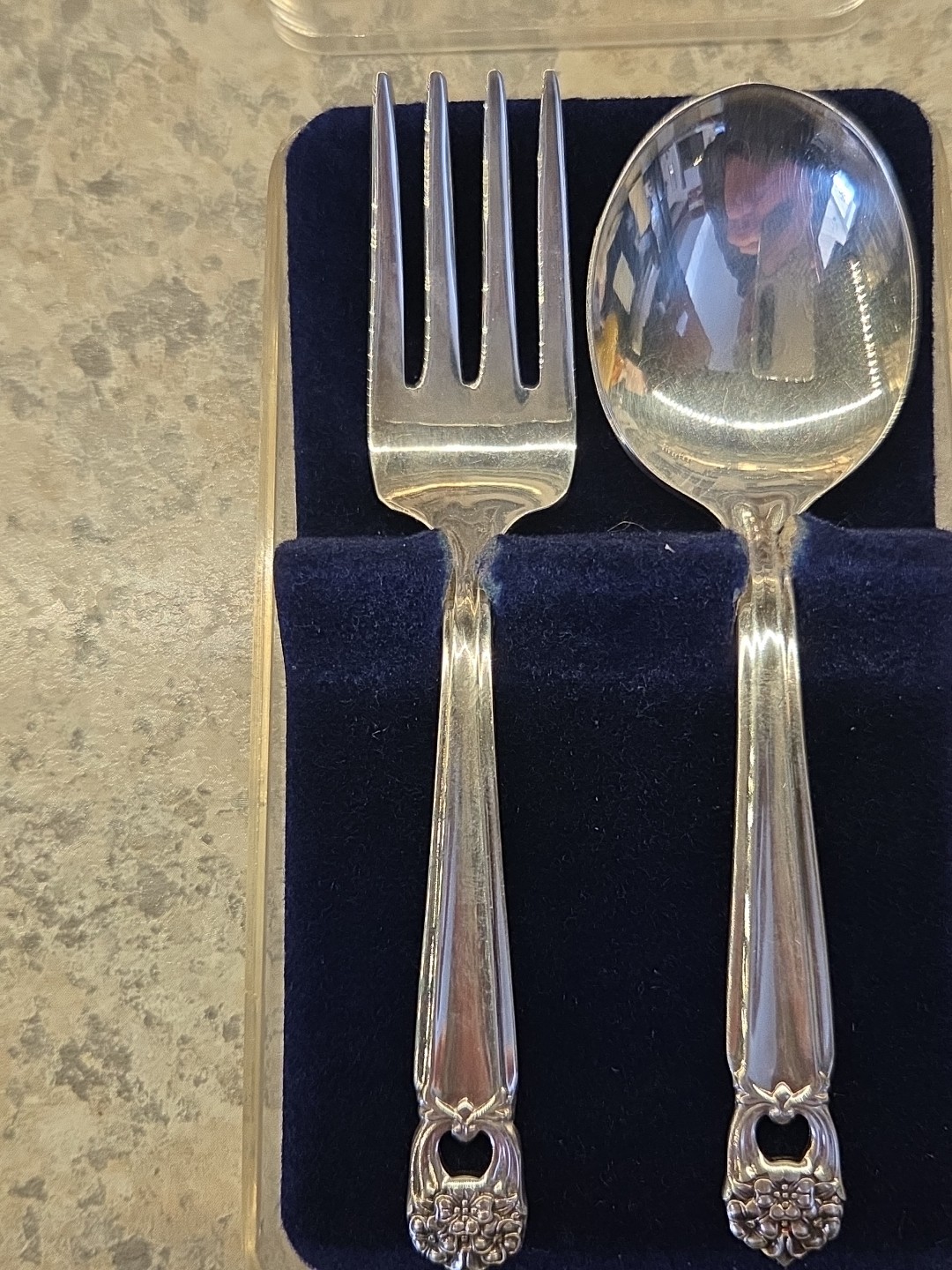 1847 Rogers Bros “Eternally Yours” Silverplated Baby Spoon & Fork IS 4.25″