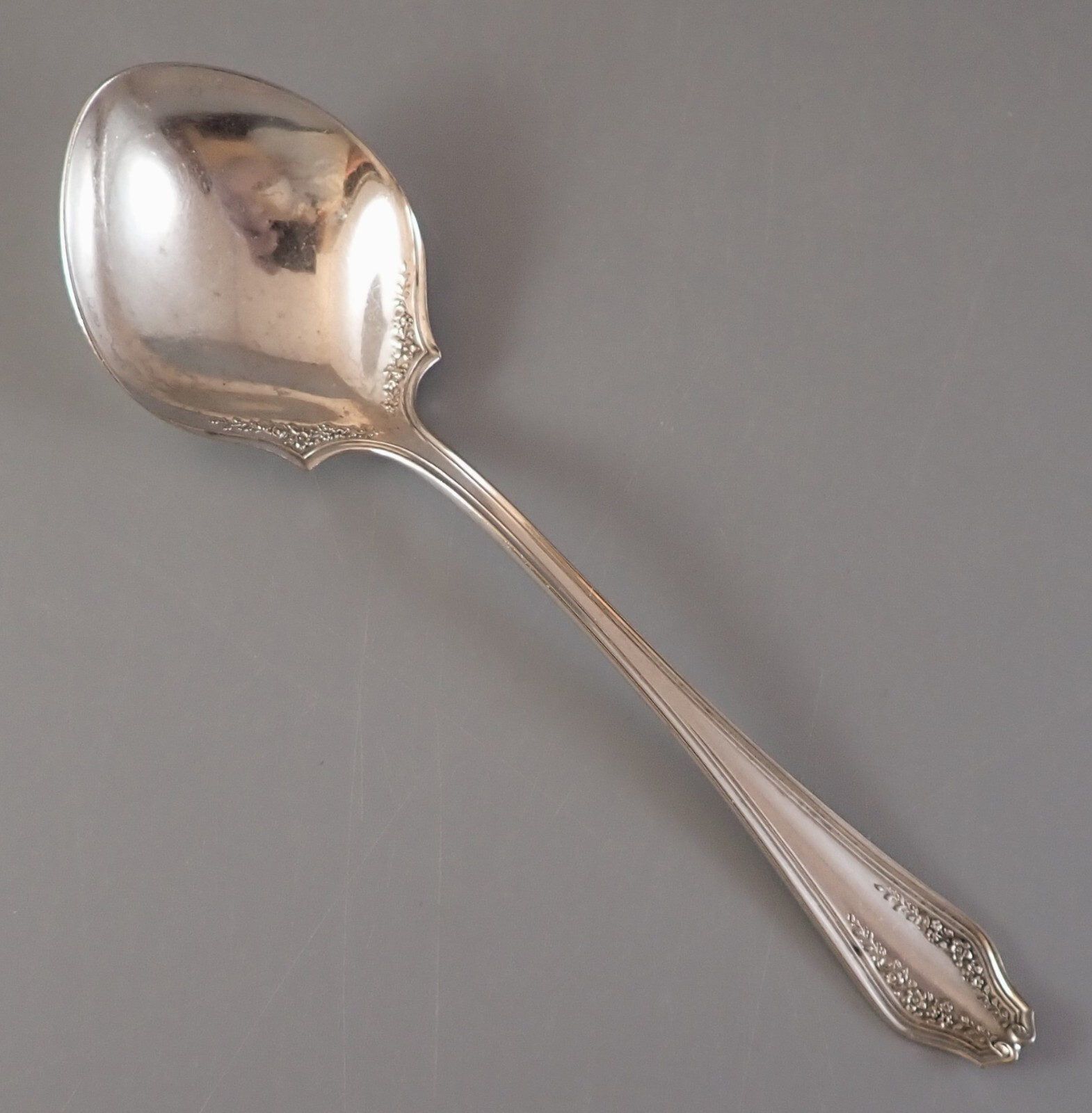 Garland Rogers & Bro Sugar Spoon International 1914 Silverplate 5 7/8″
