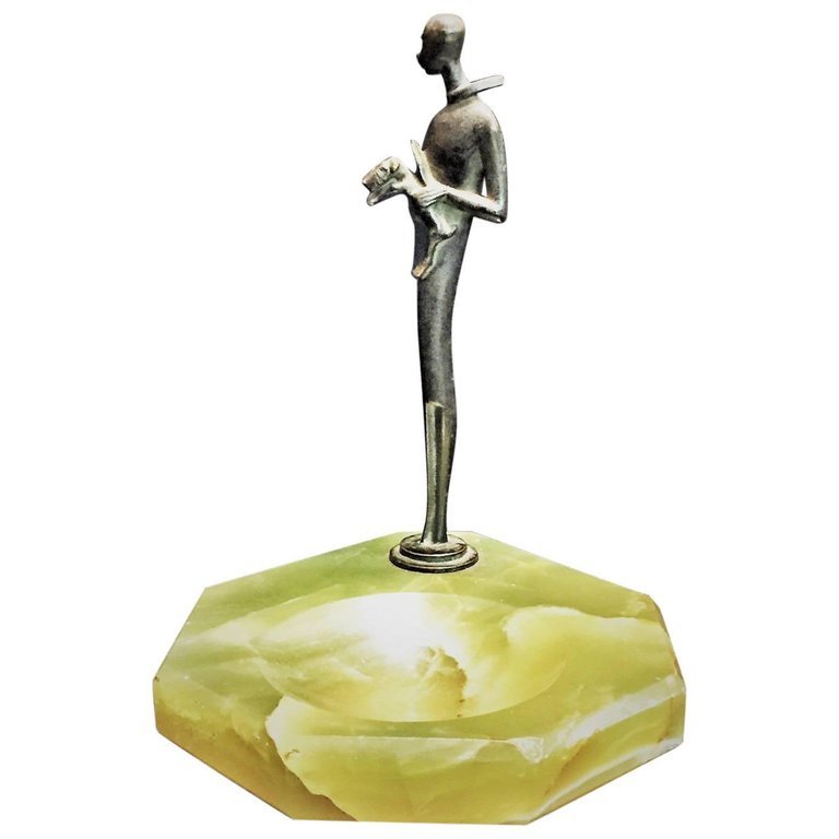 Art Deco Bronze and Green Agate Figural Ashtray, circa 1920s