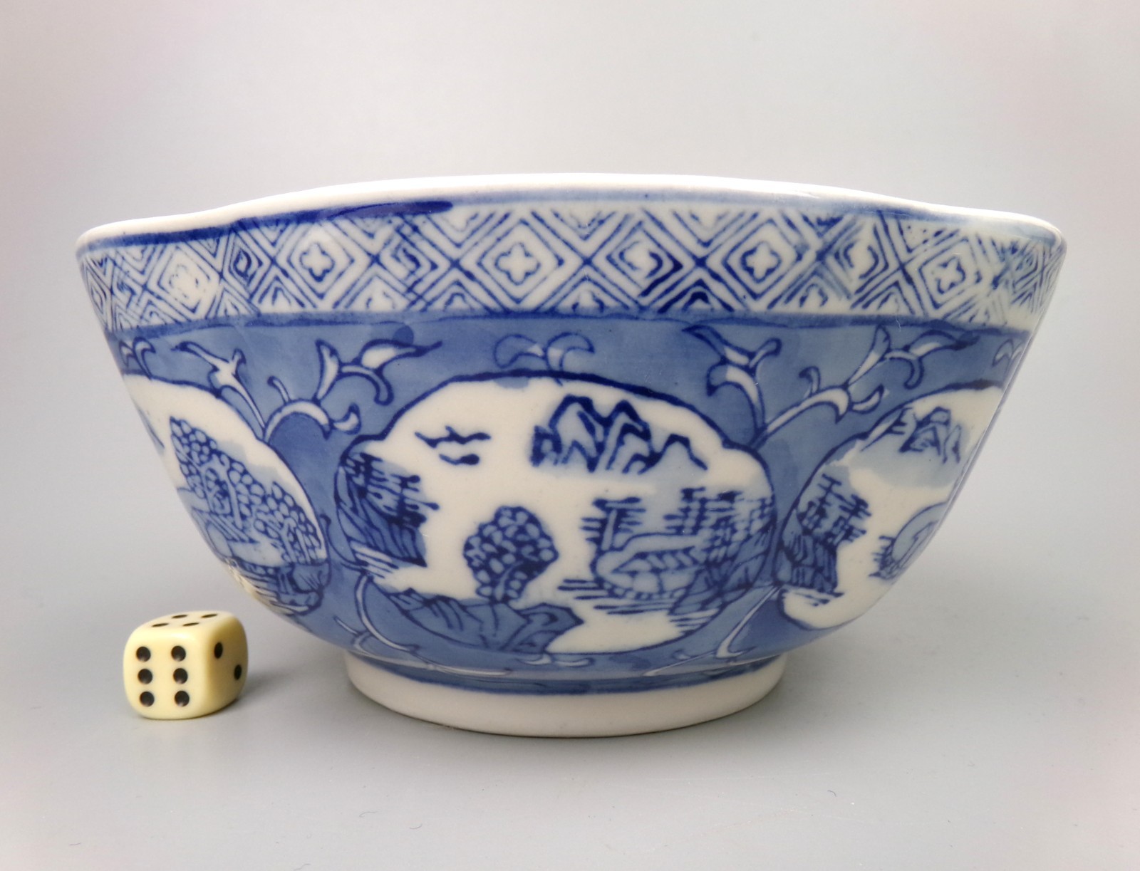 Chinese Blue White Bowl. Scalloped Edge. Landscape Panels. Vintage. 7″