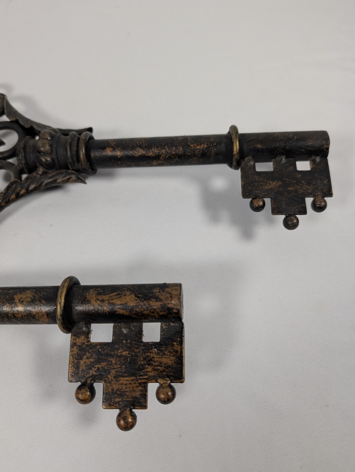 2 Metal Skeleton Key Wall Decor Hanging Long Heavy Victorian Keys Rustic