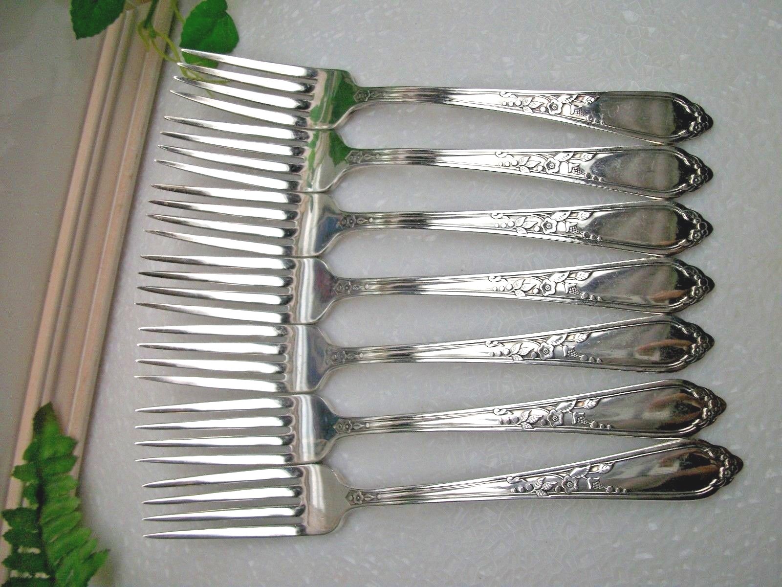 7 Oneida Silver Community Par Plate CAMILLE Silverplate Dinner Forks 1937
