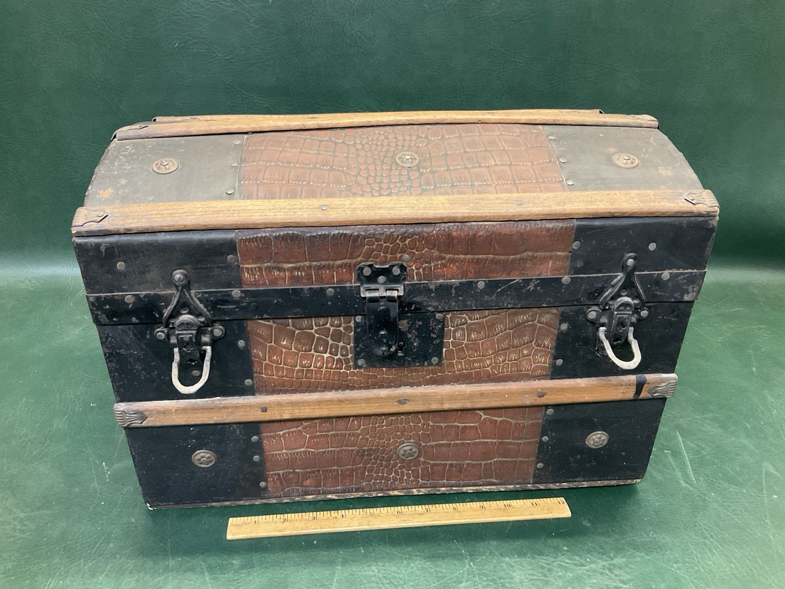 Antique Victorian Child’s Trunk Wood Travel Doll Camelback Dome Top w/ Insert