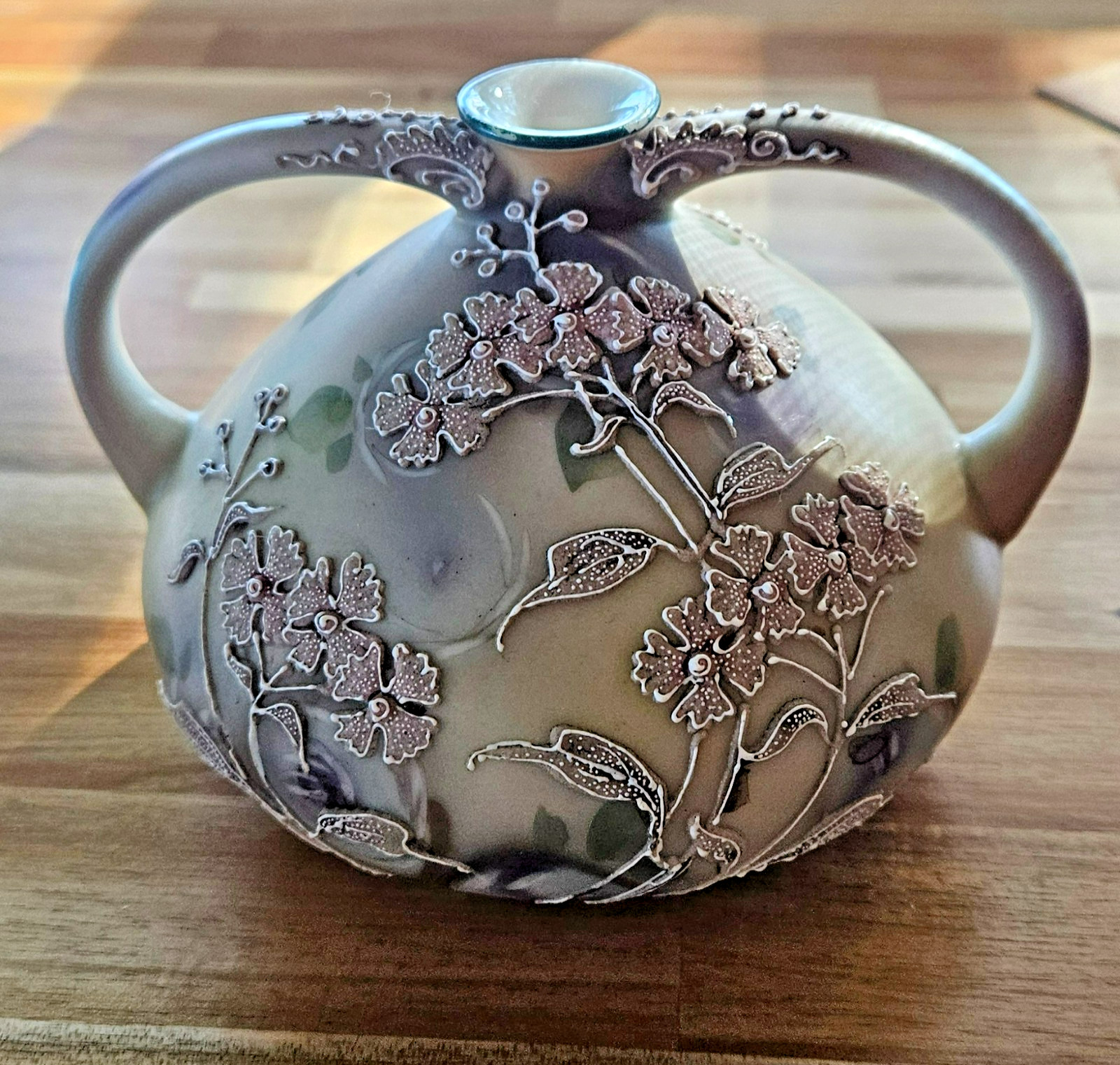 Nippon Moriage Double Handle Vase Vintage Royal Moriye