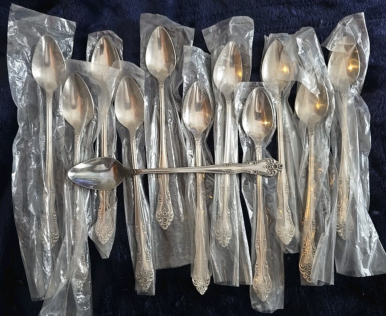 SILVERWARE ~ ROGERS STANLEY ROBERTS ~ DREAM ROSE ~ Lot of 12 Ice Tea Spoons