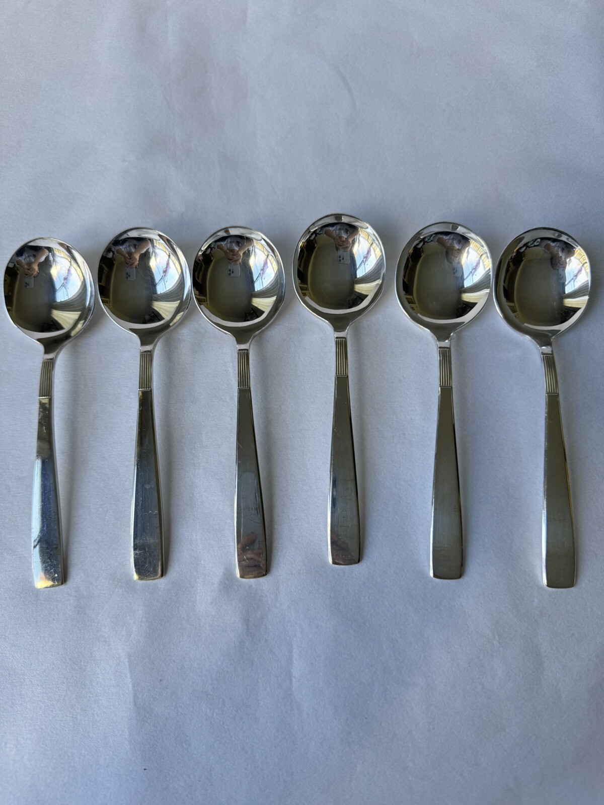 6 Oneida Hotel Silver Plate Round Soup Spoons Oneida Simple Pattern 5 3/4 Inches