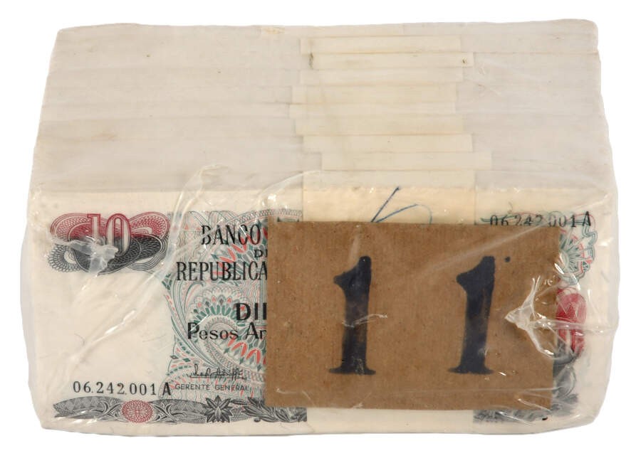 Sealed Brick of Uncirculated 10 Pesos Republica Argentina Banknotes
