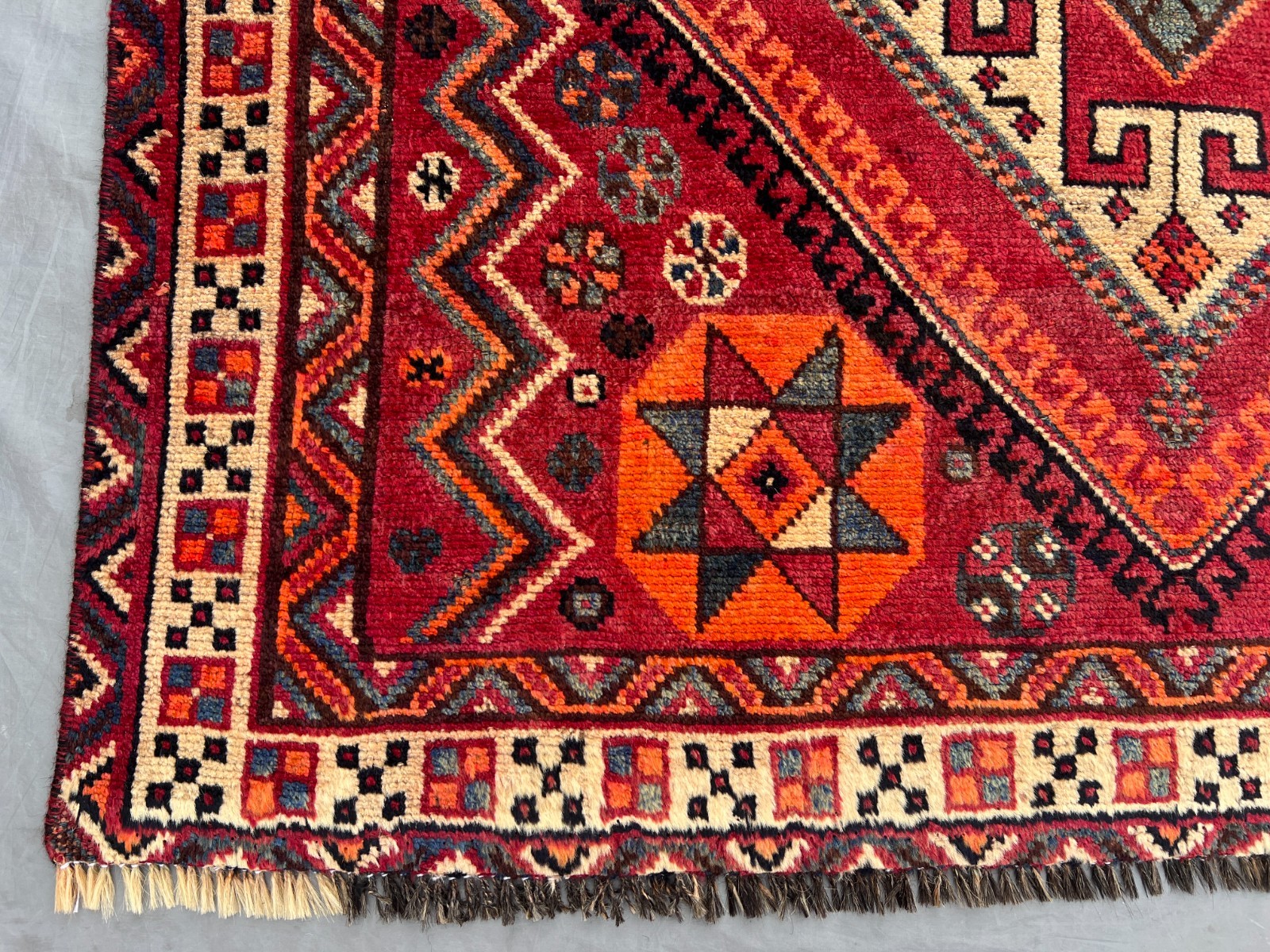 Vintage Turkish-Inspired Rug | 4’9″ x 7’10” Faded Geometric Medallion Area Rug