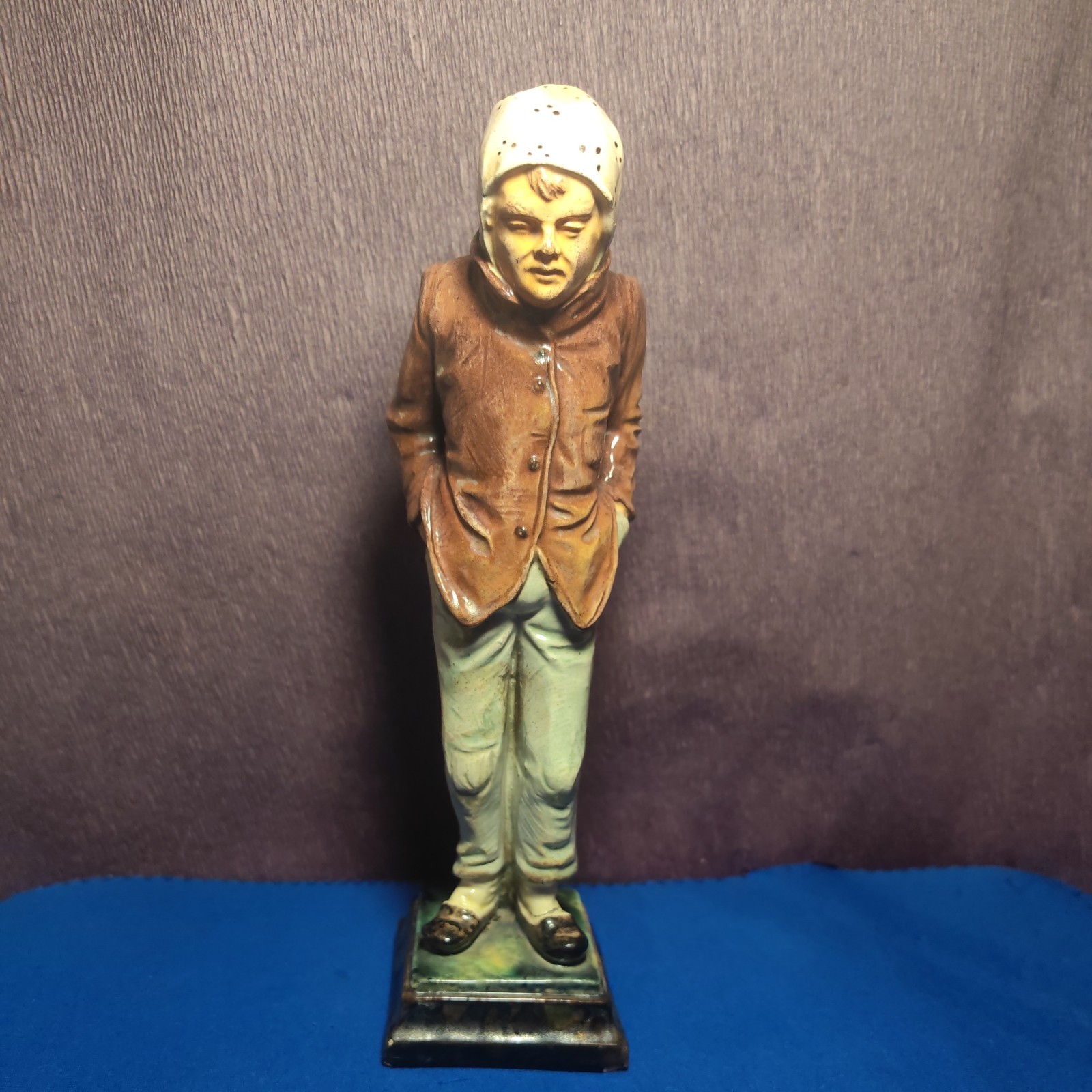 RARE ANTIQUE WAYTE & RIDGE POTTERY MAJOLICA FIGURINE c1865