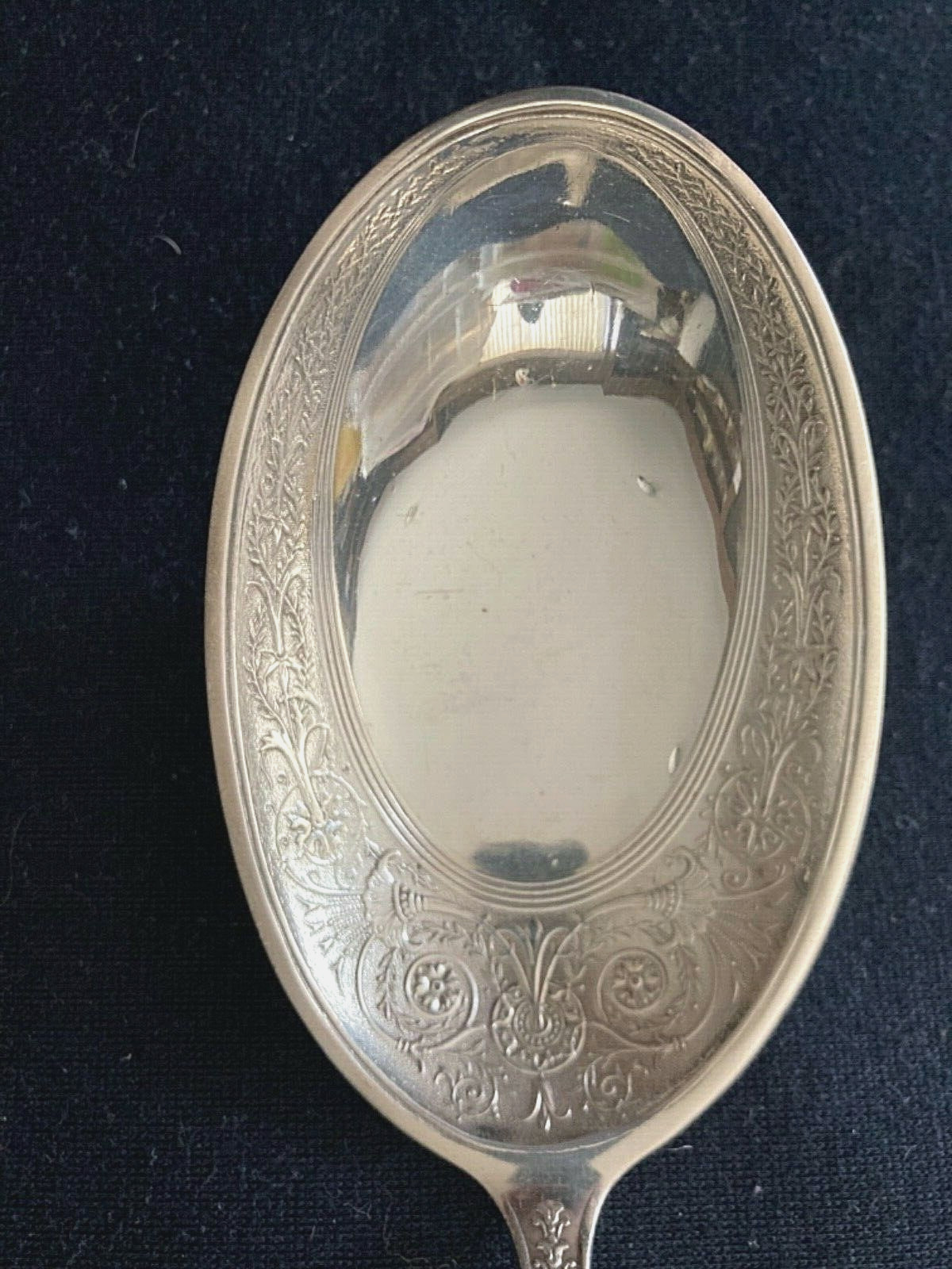 GORMAN WHITING & CO ARABESQUE 9 INCH SERVING SPOON W/H BOWL 2 1/2 X 3 3/4 INCHES
