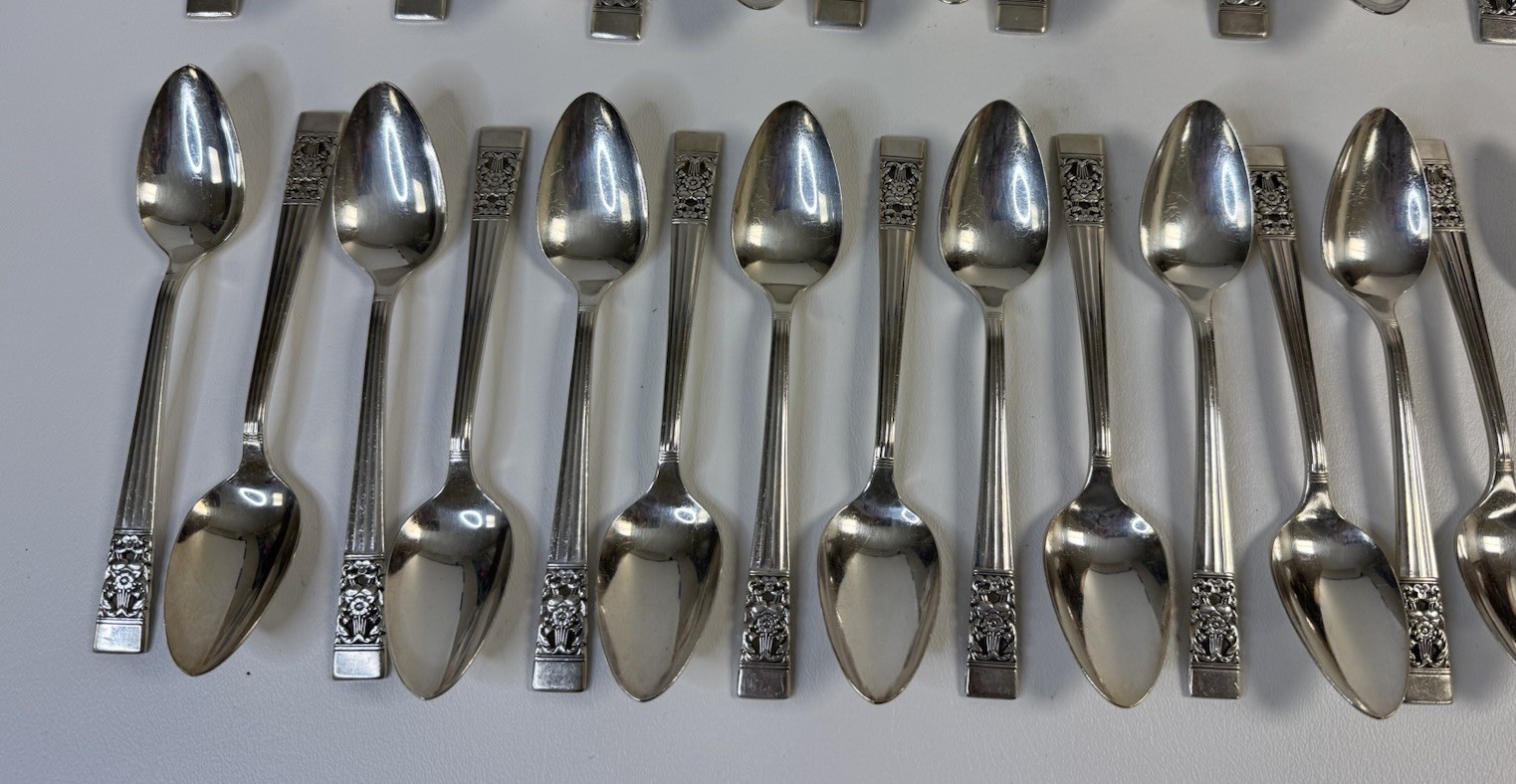 78 Pc Oneida Community CORONATION Silverplate Flatware Set Orig Box Serves 12