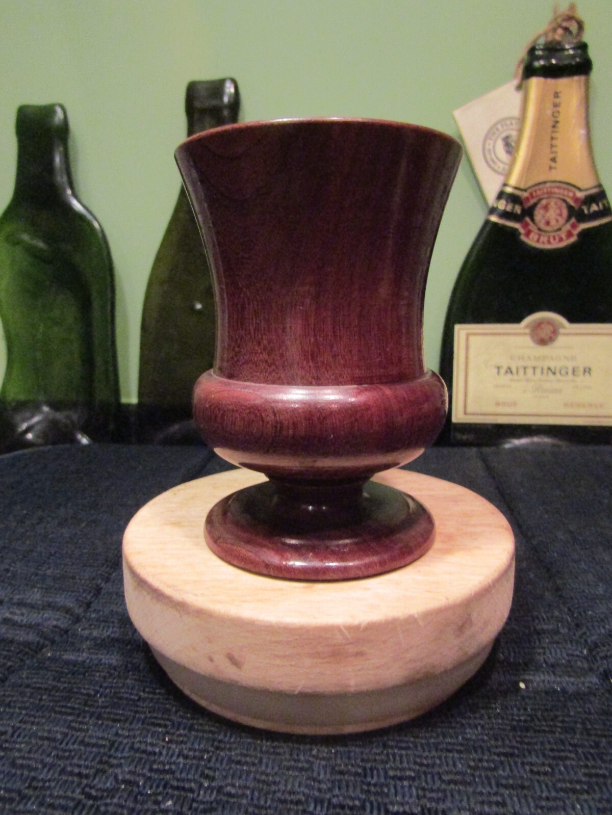A Quality Hand Made Wooden/Treen Cup/Goblet/Shaker – Design by Robert Amos VGC