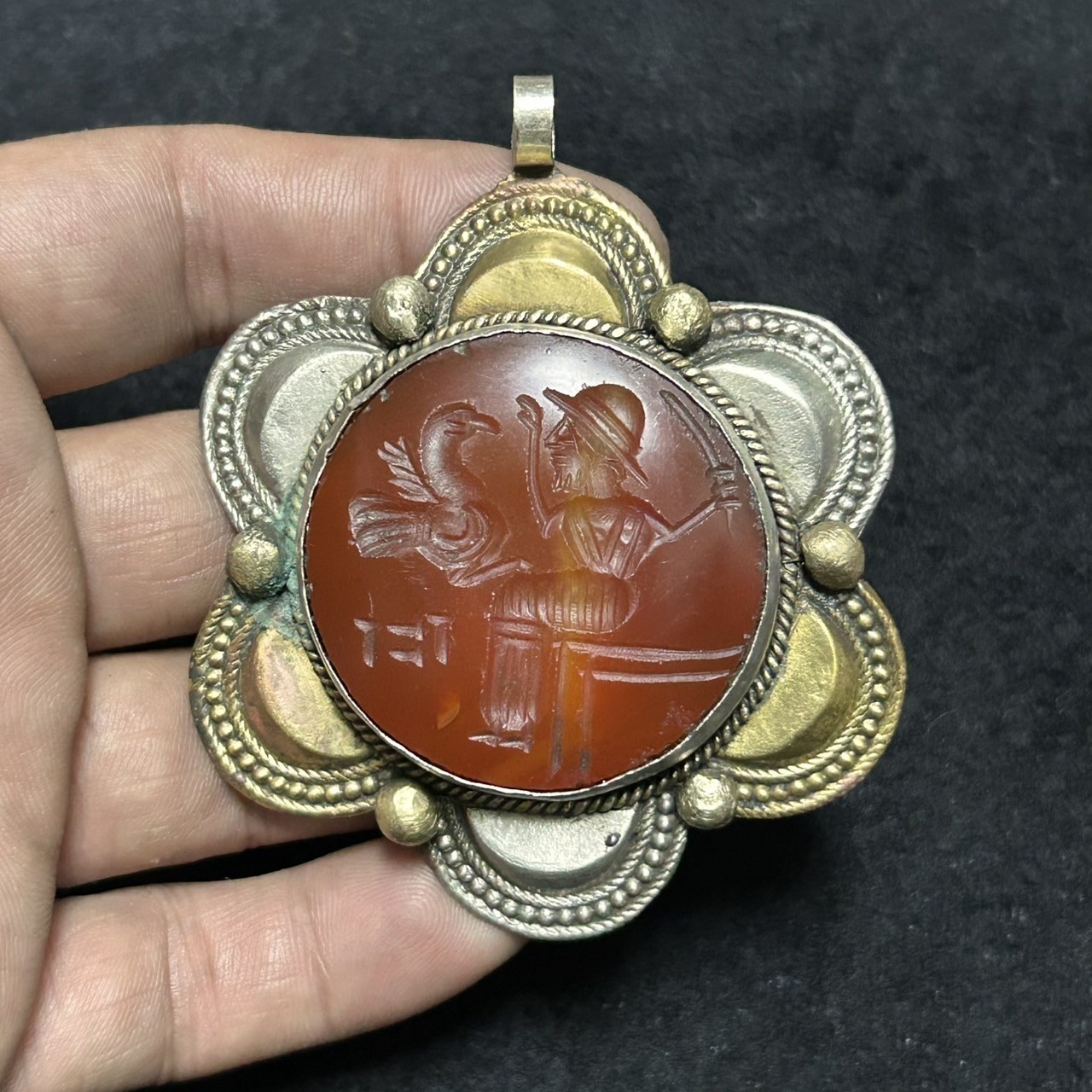 Ancient Near Eastern Carnelian Agate Stone Beautiful Intaglio Rare Brass Pendant