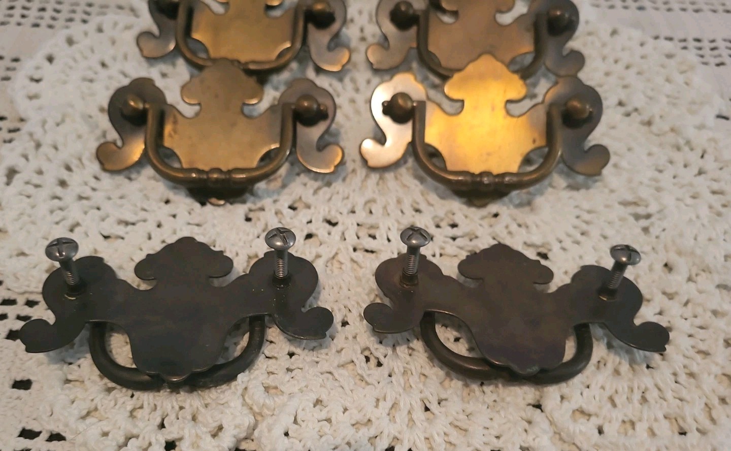 Vtg Brass Hardware Colonial Chippendale drawer Nail Pull handle Lot Of 8 Read