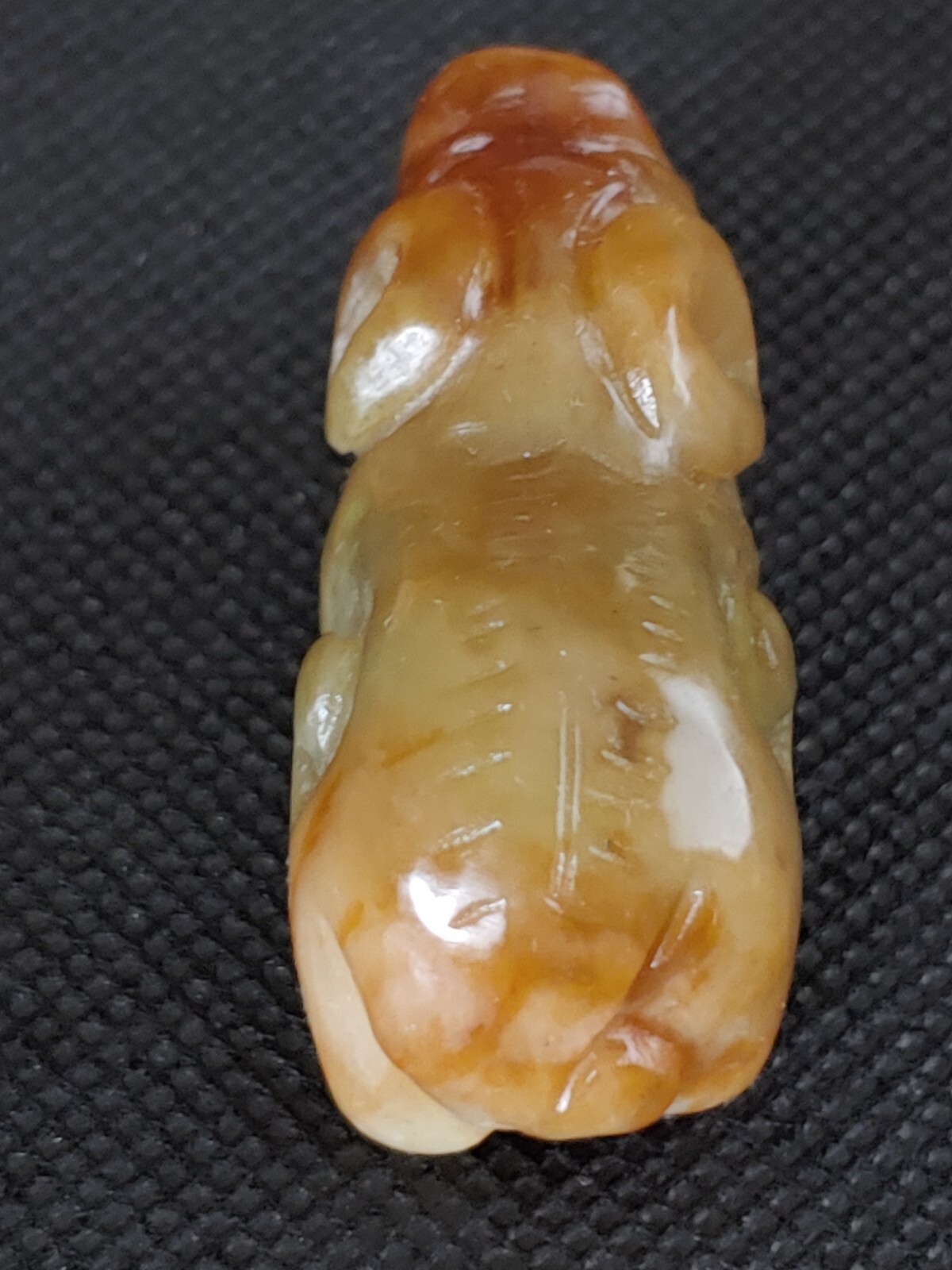 黄加绿翡翠玉雕猪挂坠 Vintage Chinese Yellow Green Jade Hand Carved Baby Pig Statue Pendant