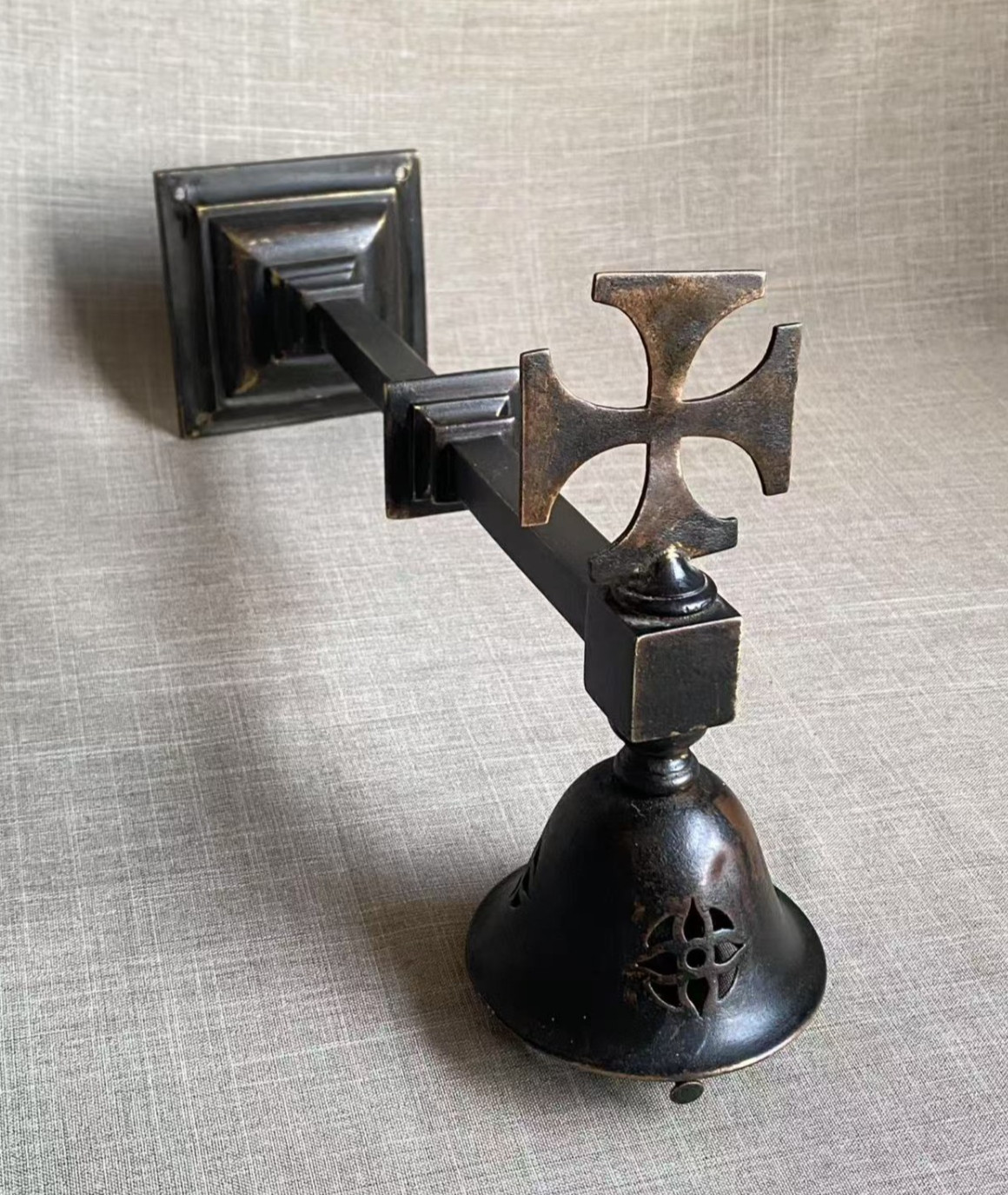 Antique c1870 Belfast Cathedral Gothic Revival Bronze Arm Wall Sconce Lamp