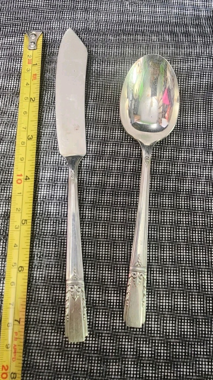 😃 c1940 LADY DRAKE SILVERPLATD MASTER BUTTER KNIFE & SUGAR SPOON 🧈🍚